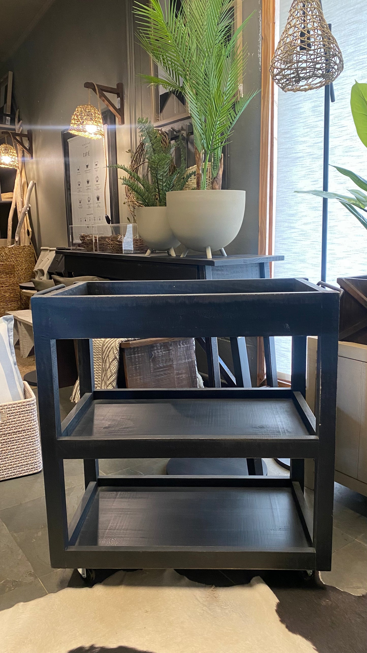 Carro bar chico 70x40x75 pátina negra