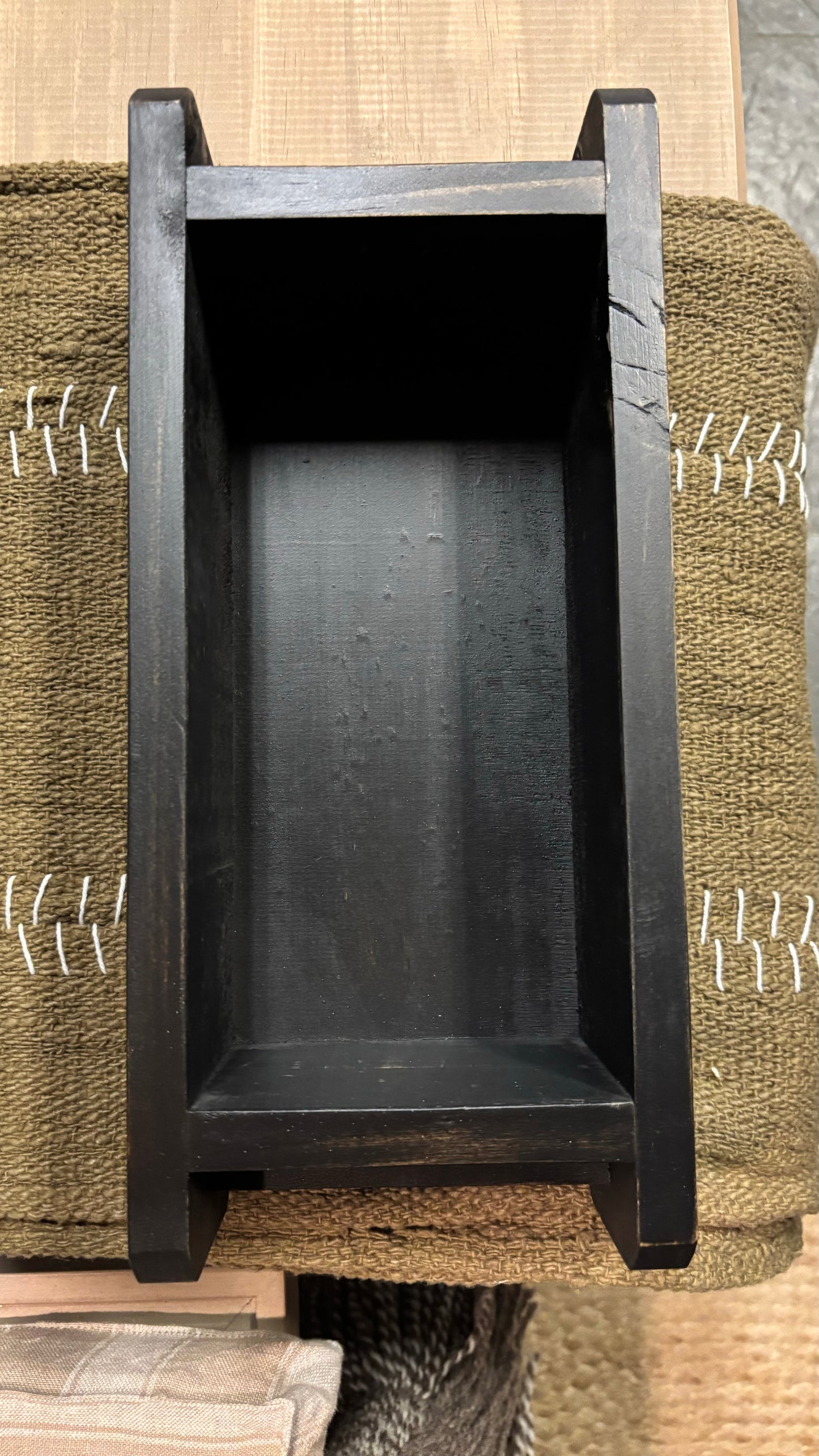 Caja multiuso pátina negra