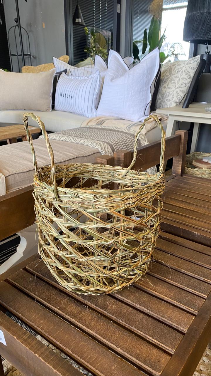 Canasto manila con tomador mediano