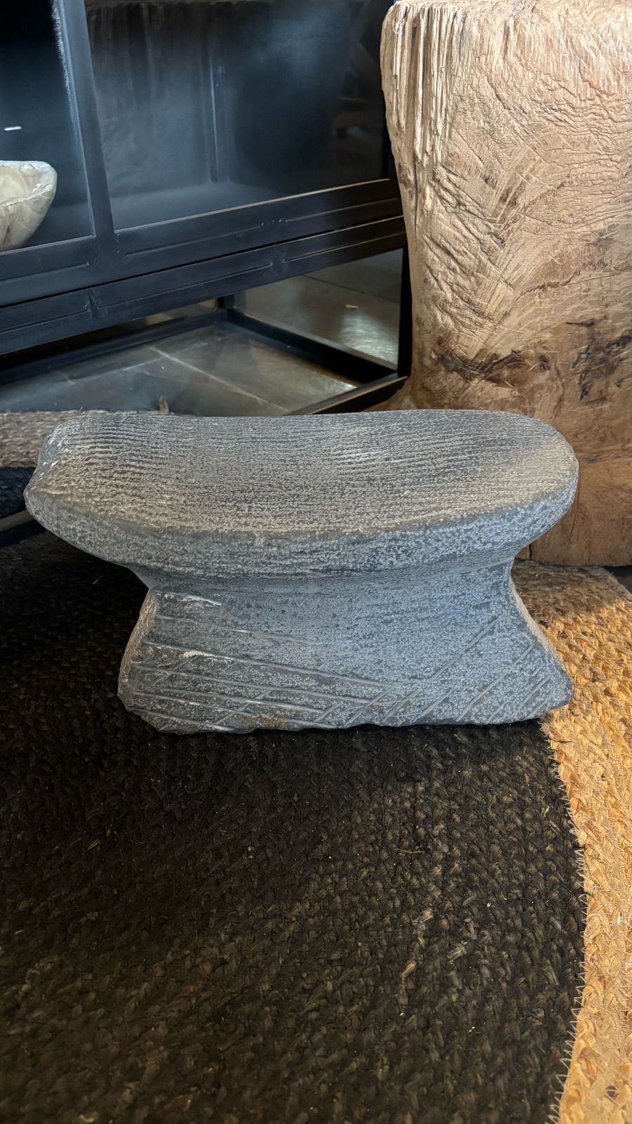 Escultura pisito piedra tallada diseño 1