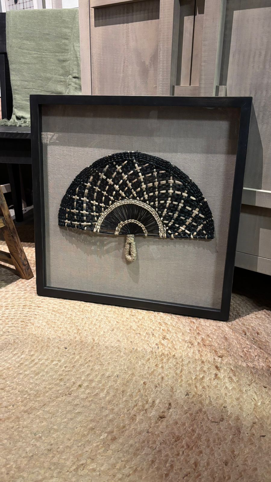 Cuadro abanico azul fondo lino natural 57x57