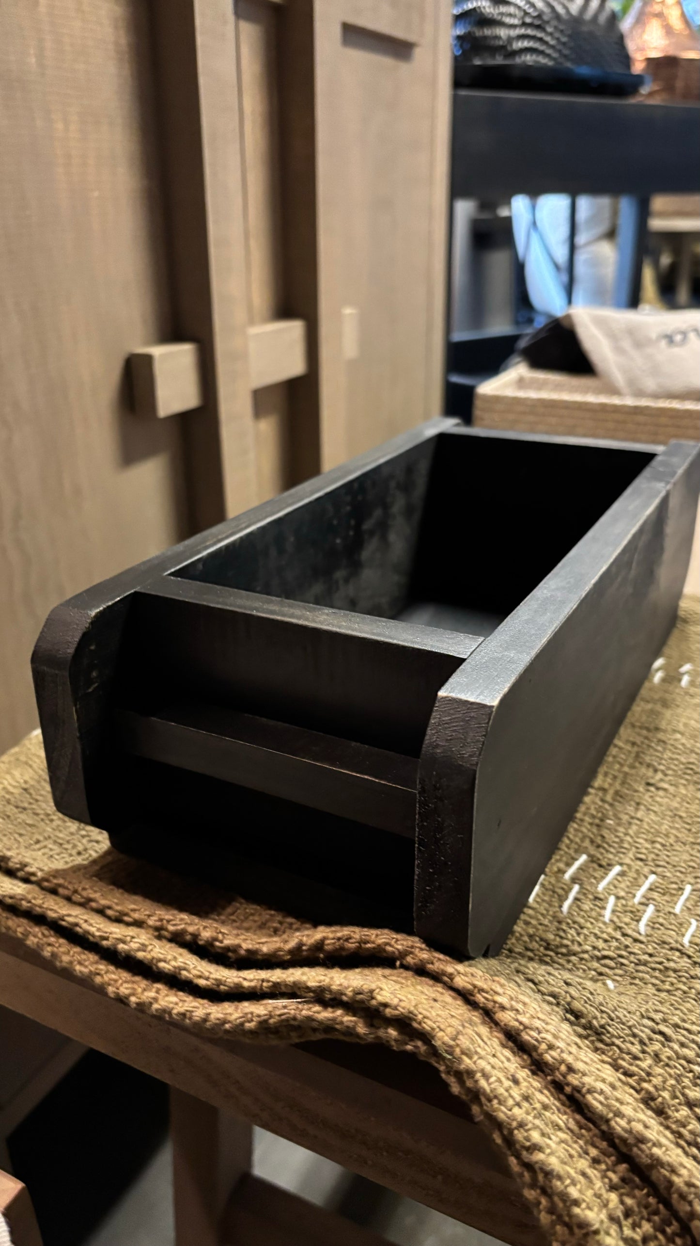 Caja multiuso pátina negra