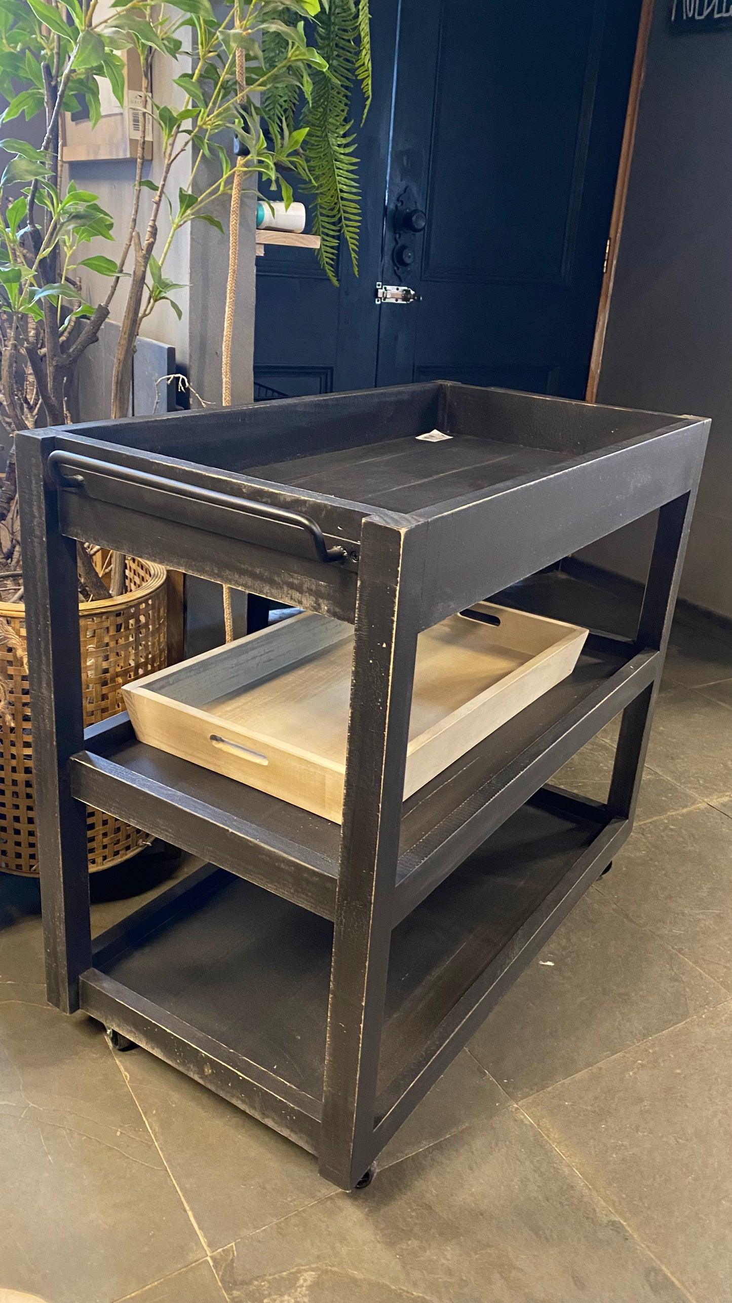 Carro bar grande 85x45x75 pátina negra