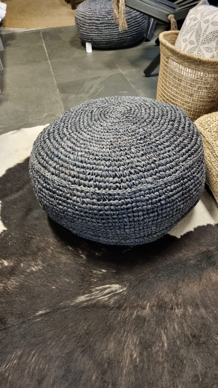 Puf redondo fibra azul 50 cm diámetro