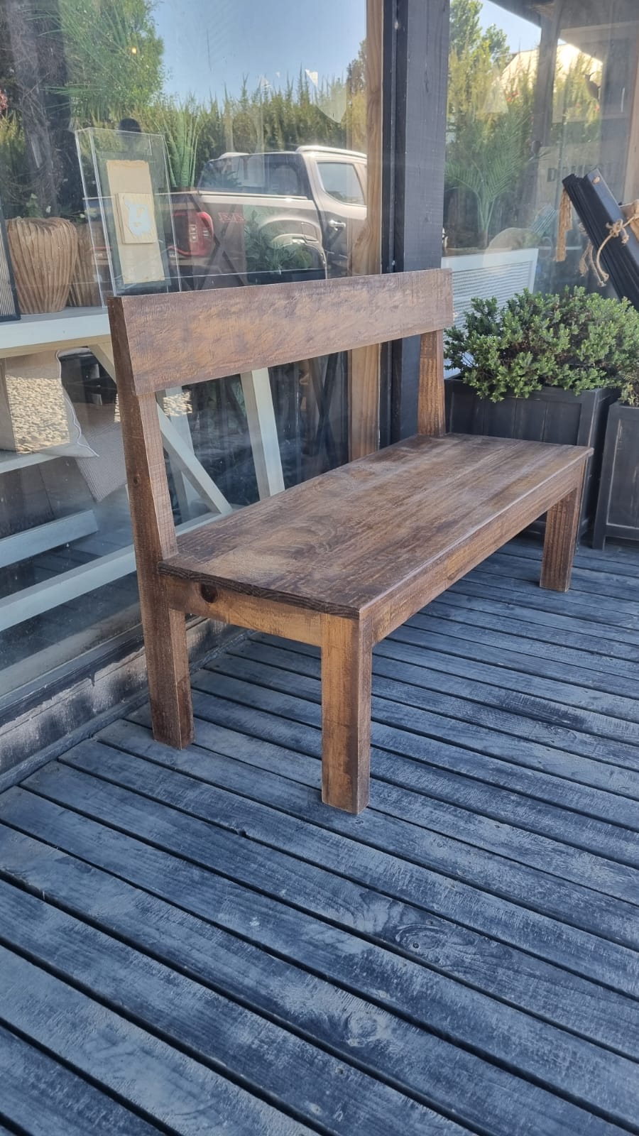 Banca rústica con respaldo 120x45x80 teñido Café