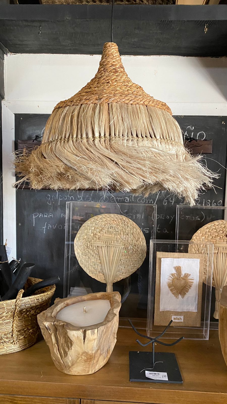 Lámpara fibra natural trenzada flecos chica