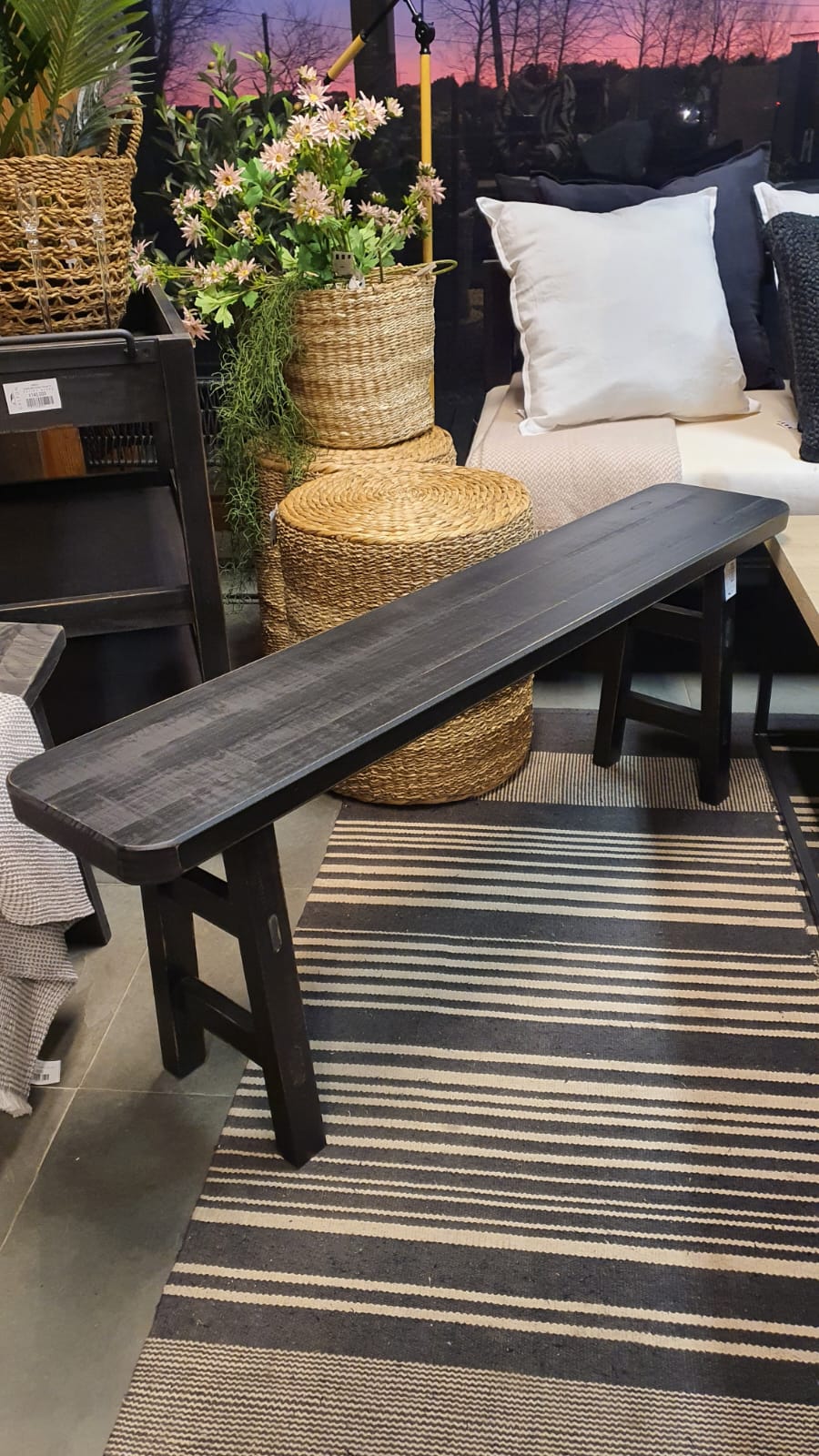 Banqueta Tere 120x23x45 pátina negra