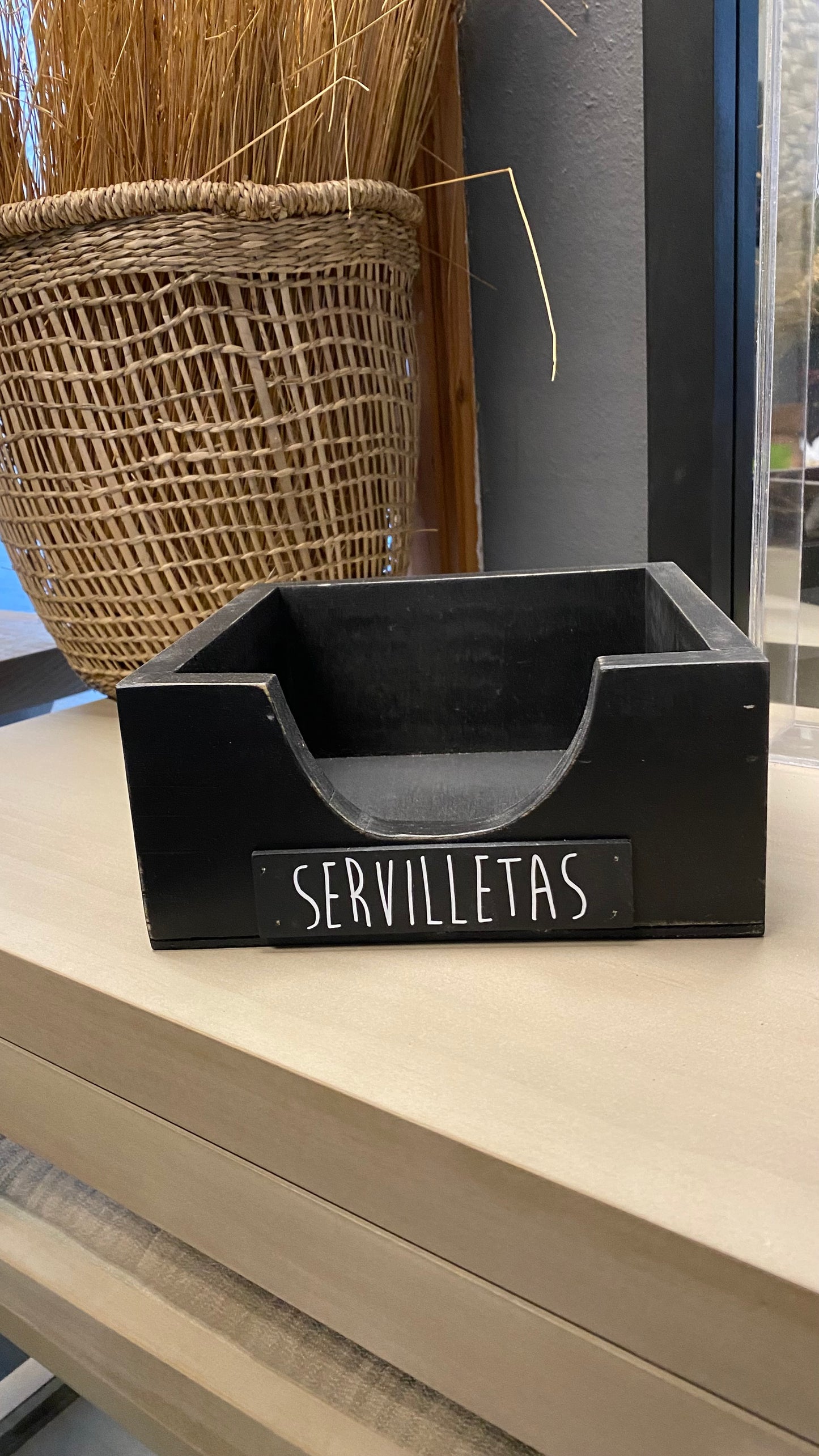 Servilletero pátina negra