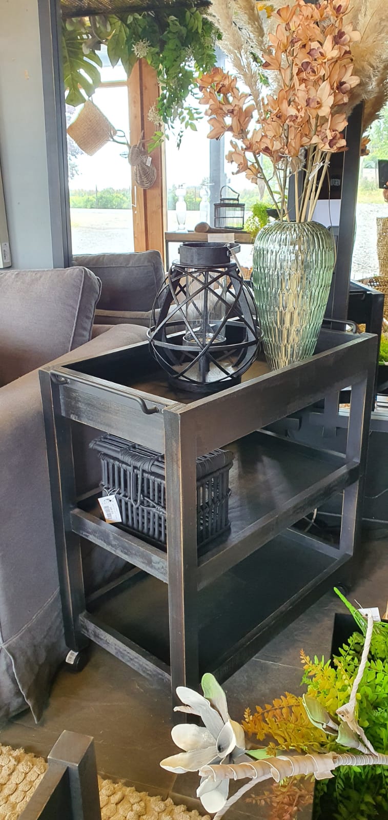Carro Bar — Pino Clear Aserrado Pátina Negra Tamaño Chico 70x40x75