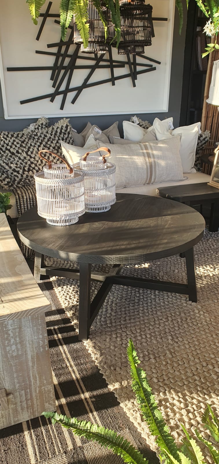 Mesa de Centro Redonda — Pátina Negra 100x100x45