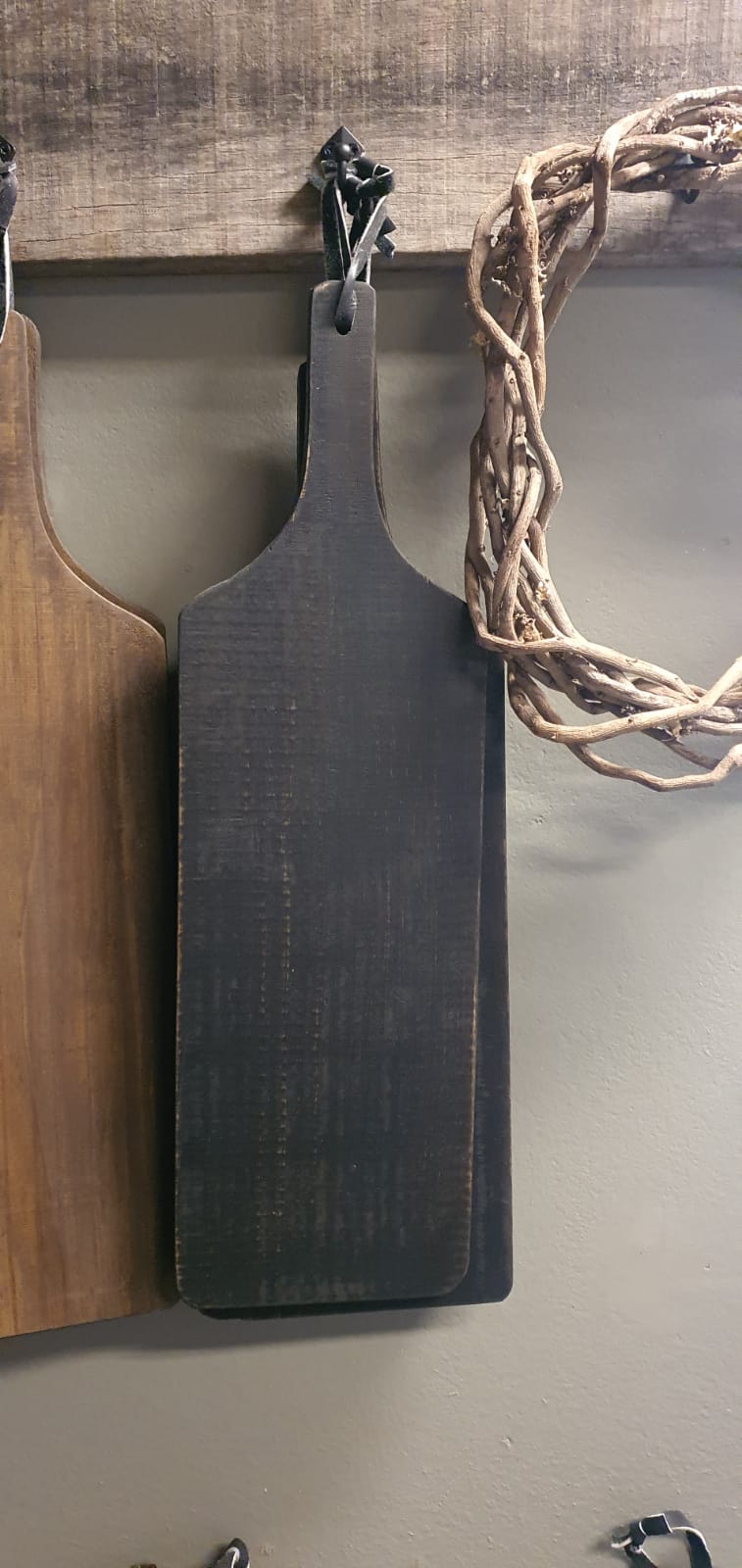 Tabla Rústica Galpón — Pino Clear Aserrada Pátina Negra 60x18x2