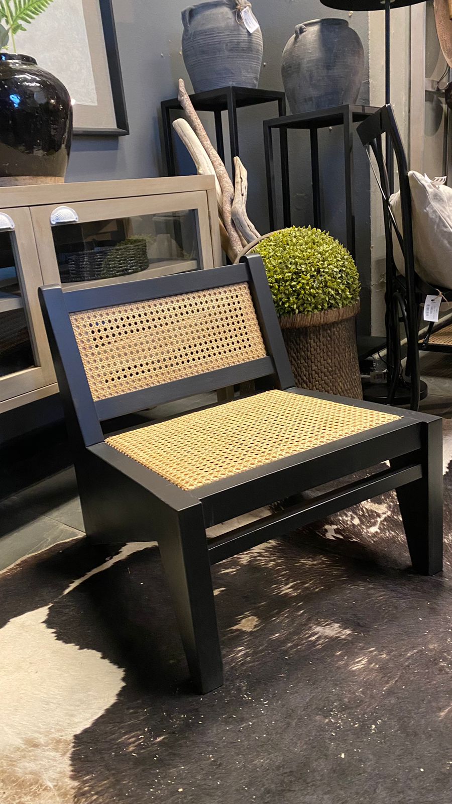 Silla Amalia - Pino Clear Pulida Negro 50x56x56