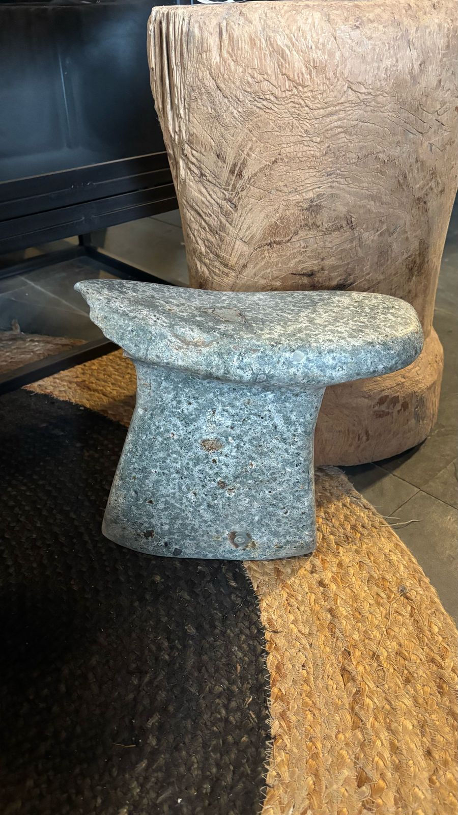 Escultura Pisito de Piedra Tallada - Diseño 2 Tallado Natural 28x13x24