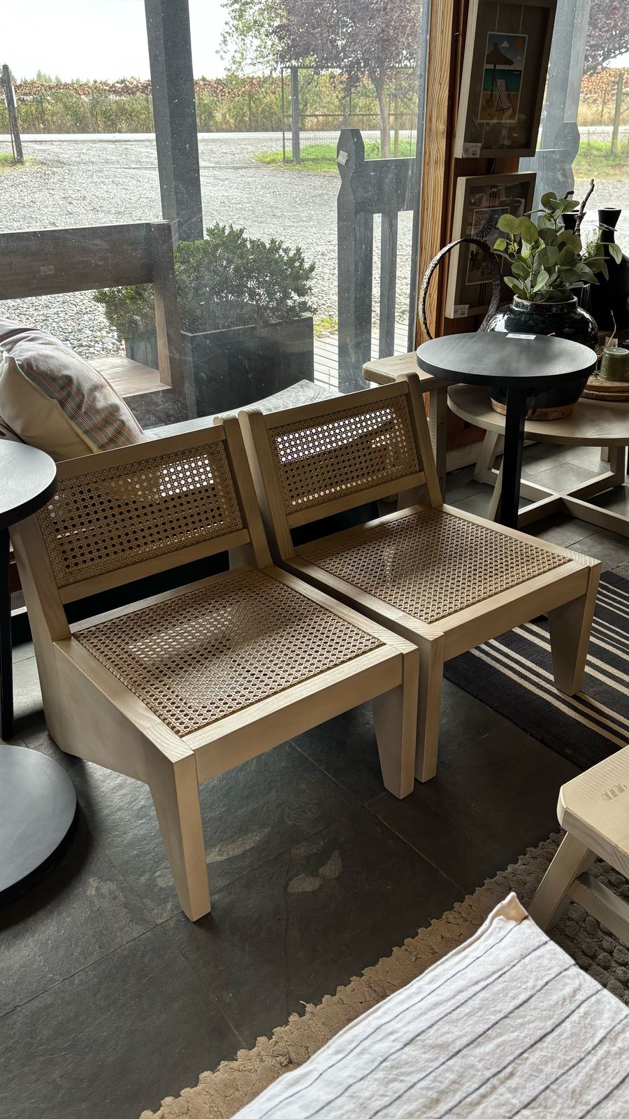 Silla Amalia — Pino Teñido Rústico Gris Beige Envejecido 45x56x56