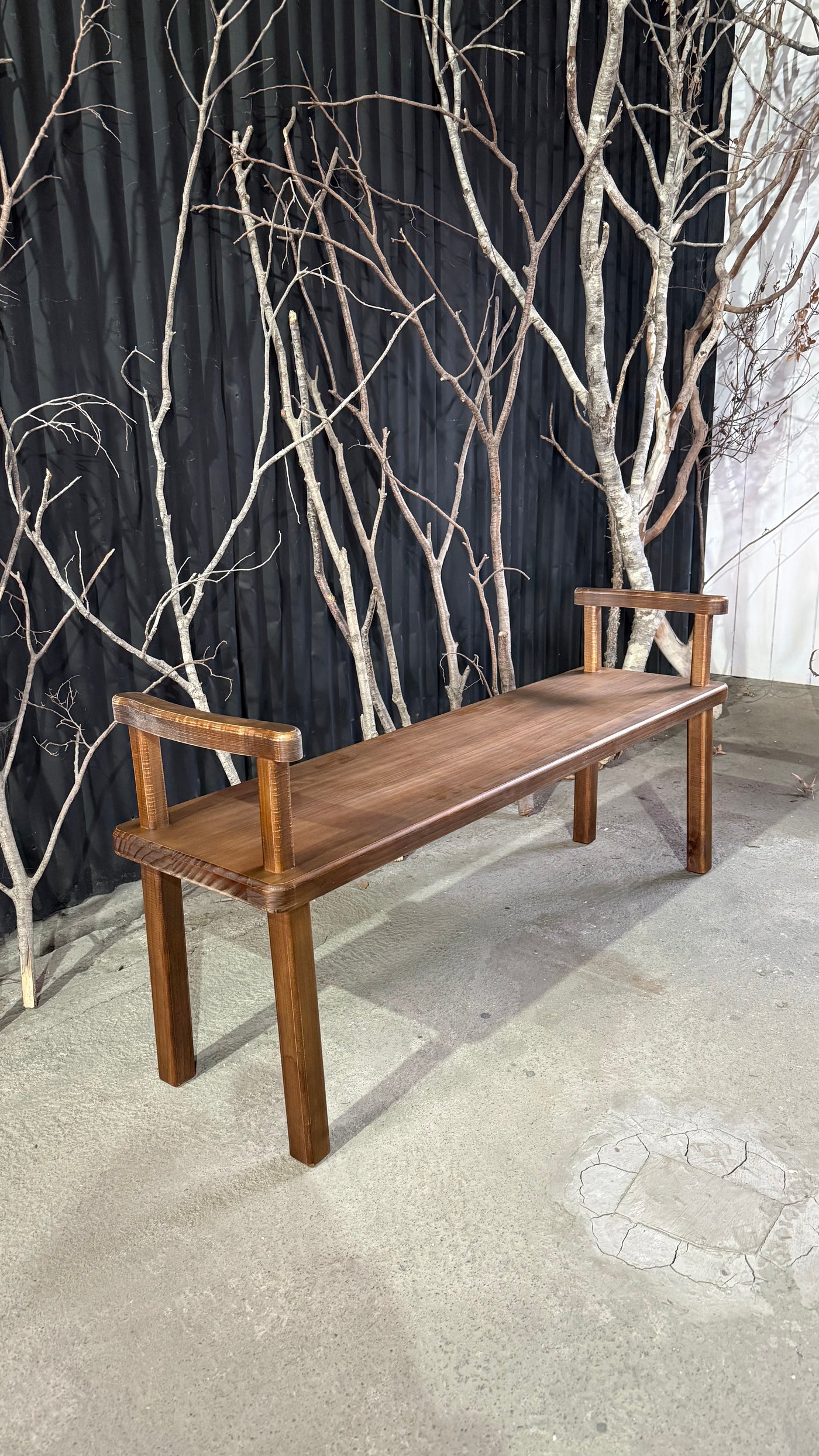 Banqueta María — Pino Clear Teñido Café 130x35x60