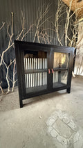 Vitrina con Fondo de Lino - Pino Clear Pulido Pátina Negra 100x35x90