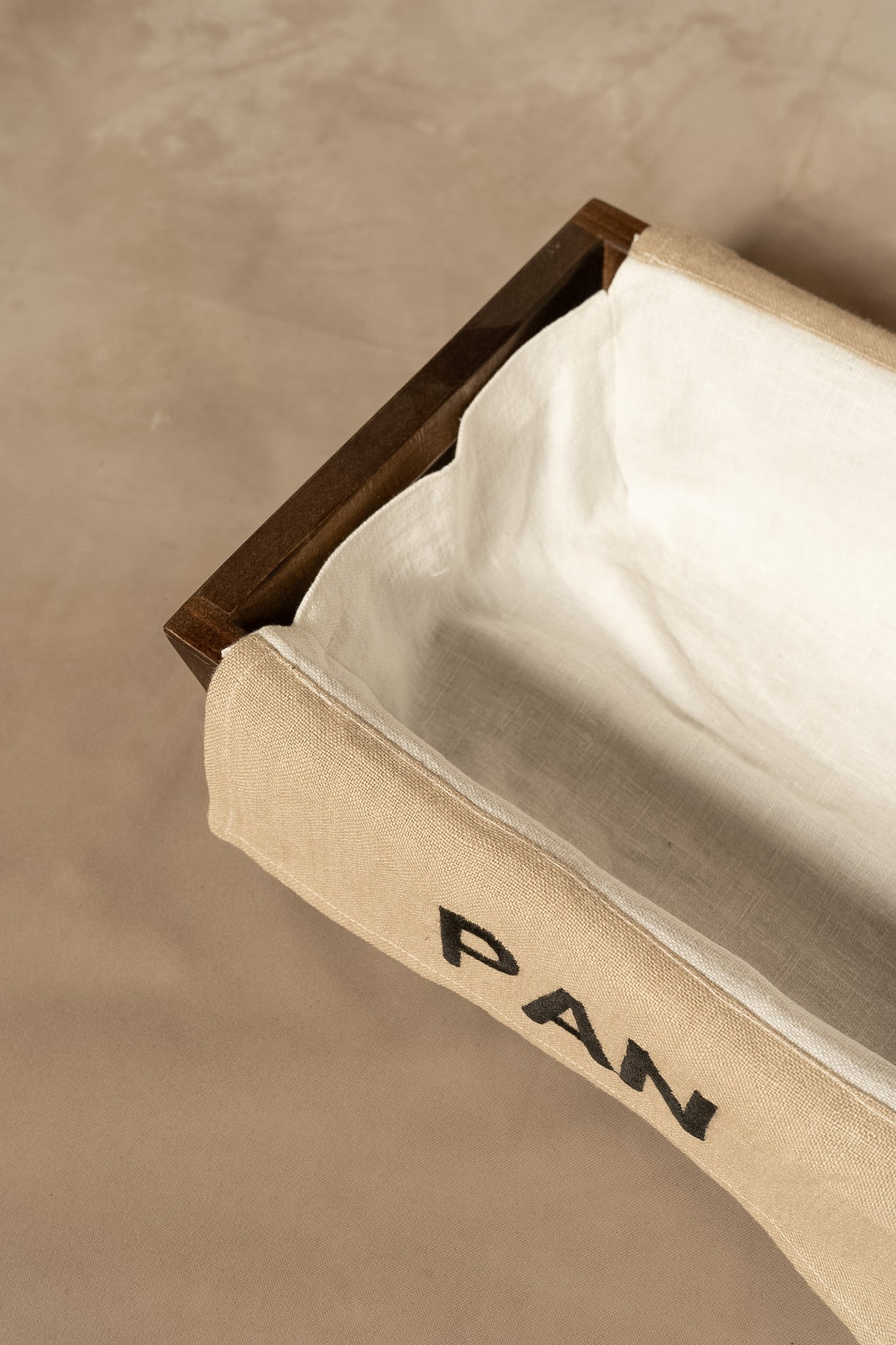 Panera - Con Funda de Lino Teñido Café 30x20x8