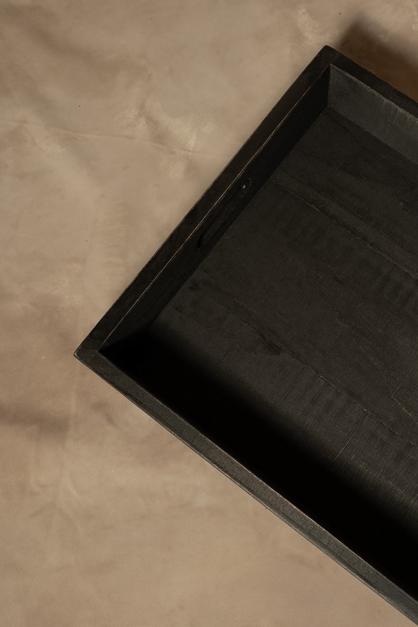 Bandeja de Trago - Pino Clear Aserrada Negro 50x35x7