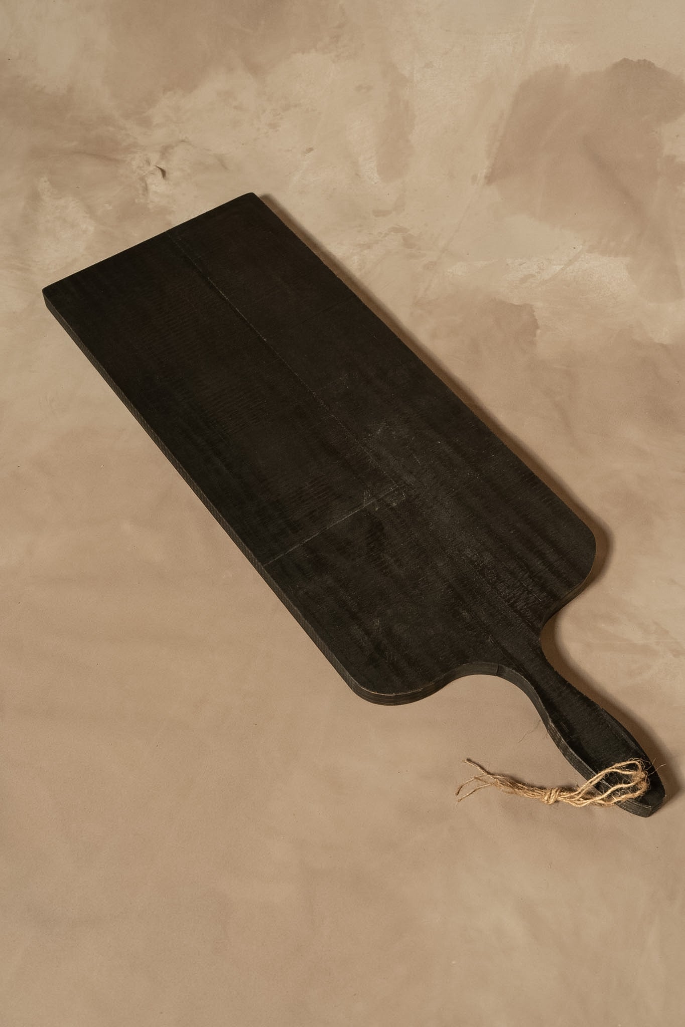Tabla Rústica Galpón - Pino Clear Aserrada Pátina Negra 75x25