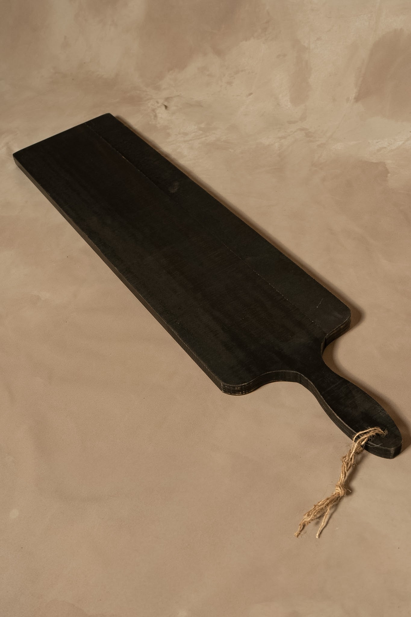 Tabla Rústica Galpón — Pino Clear Aserrada Pátina Negra 85x20x2