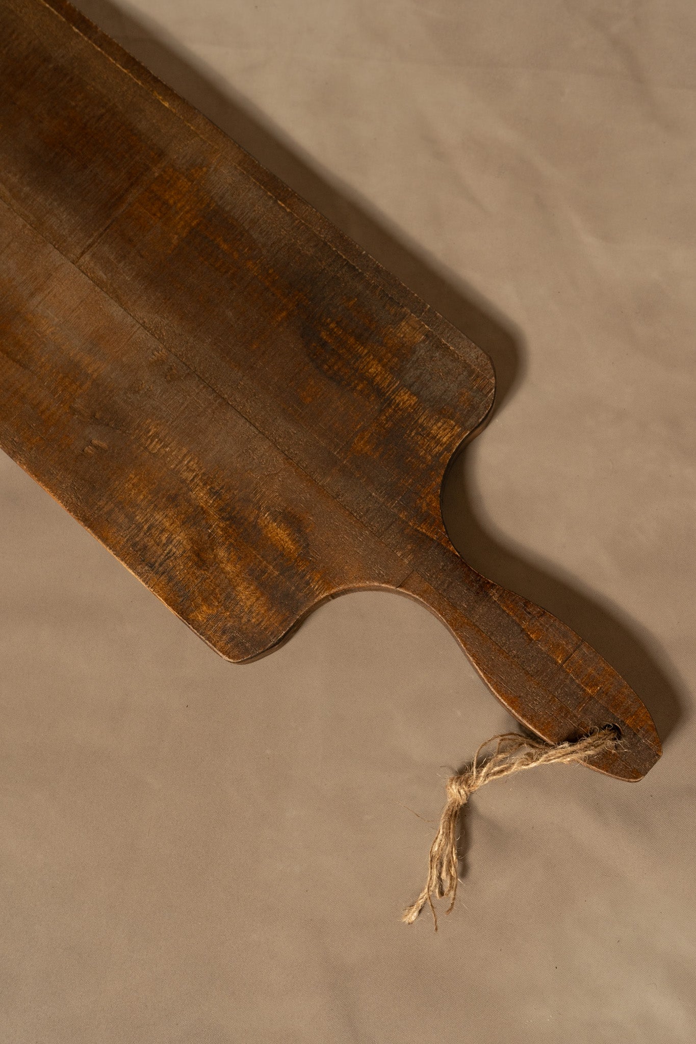 Tabla Rústica Galpón — Pino Clear Aserrada Teñido Café 85x20x2