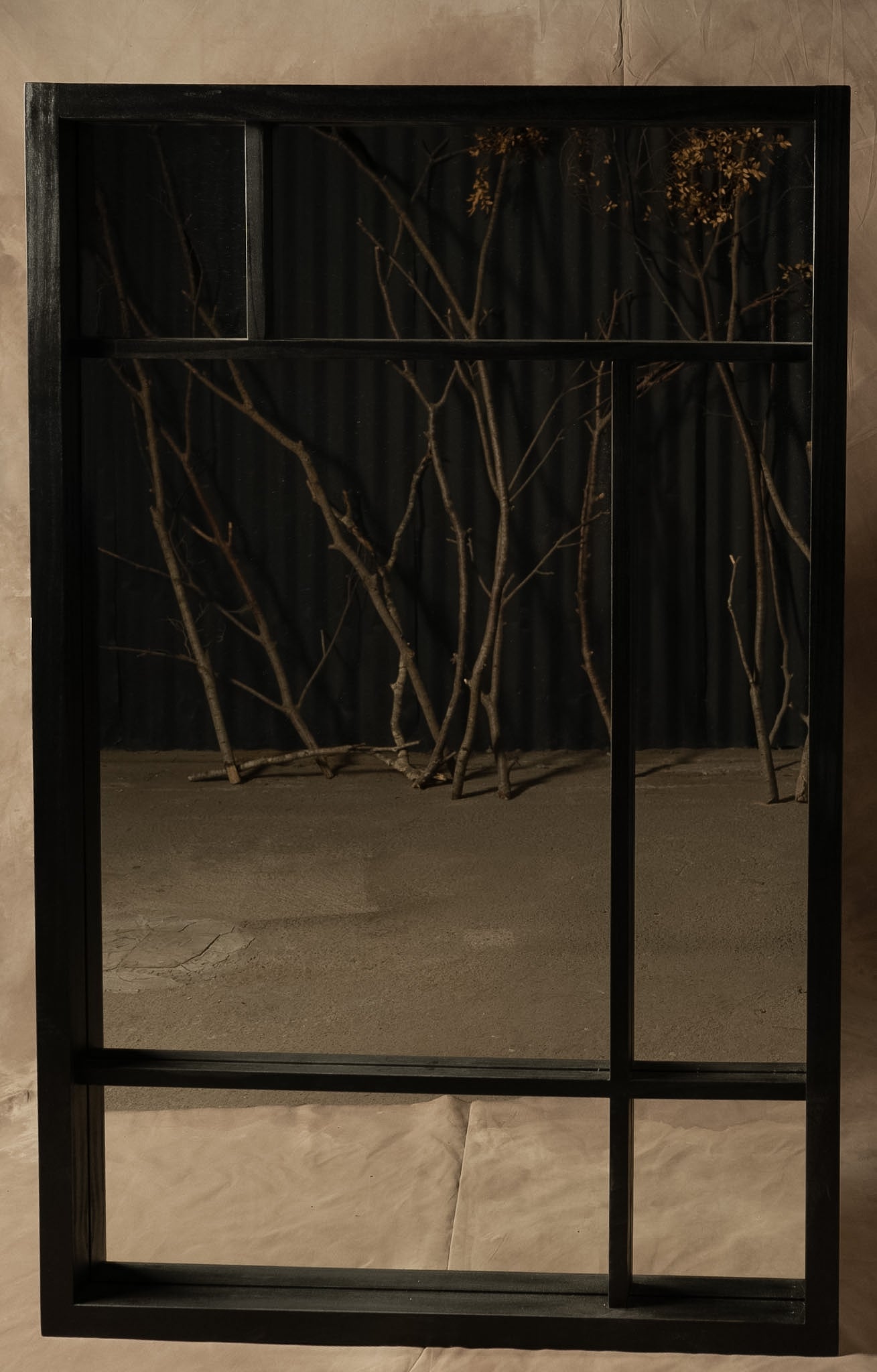 Espejo con Divisiones Asimétricas — Madera Pino Clear Negro 90x140