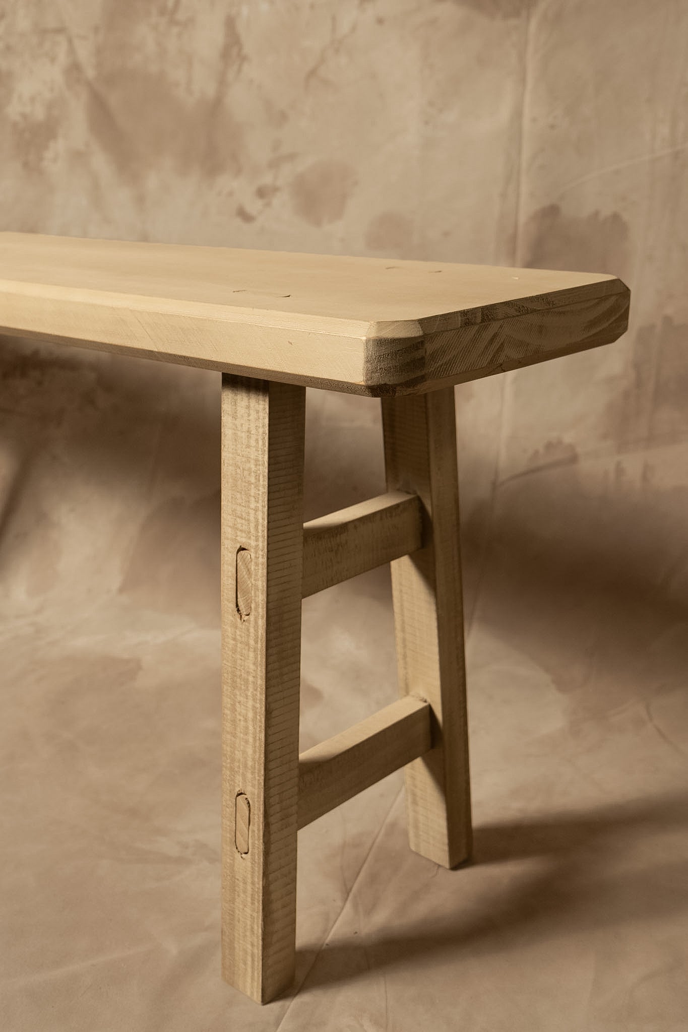 Banqueta Tere - Pino Clear Teñido Rústico Gris Beige Oscuro Envejecido 110x23x45