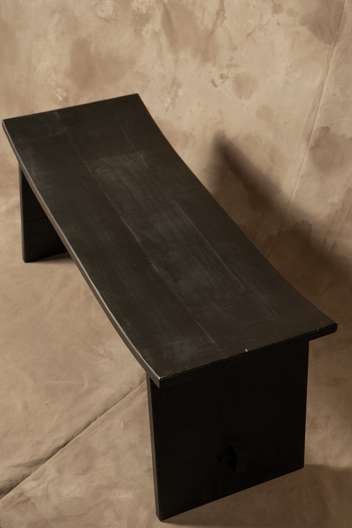 Huanco Largo - Pino Clear Aserrado Pátina Negra 100x38x45