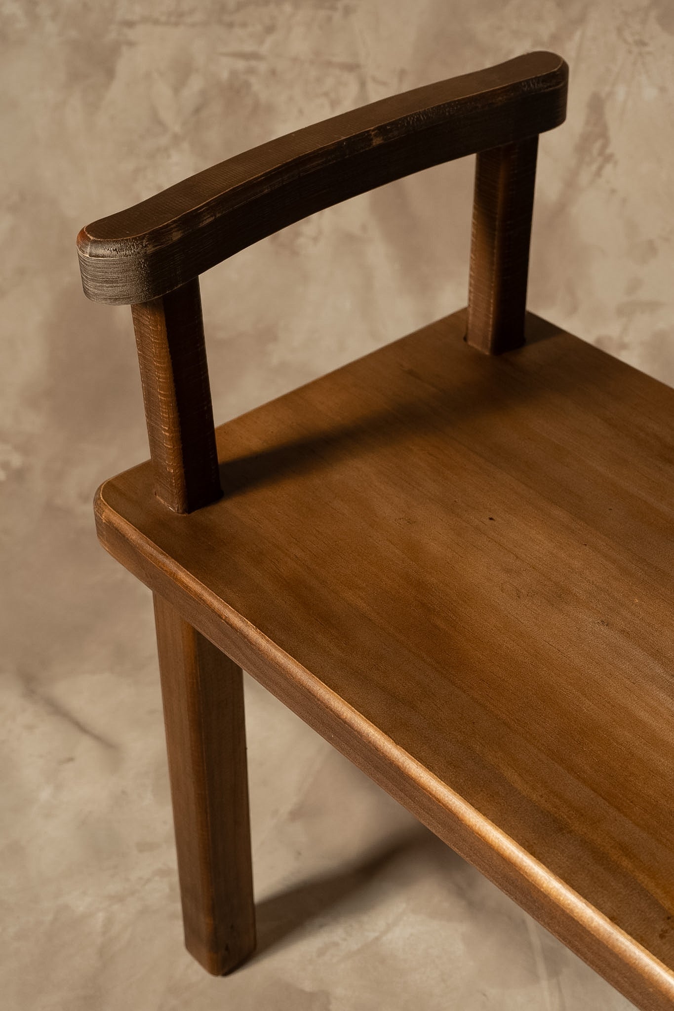Banqueta María — Pino Clear Teñido Café 130x35x60