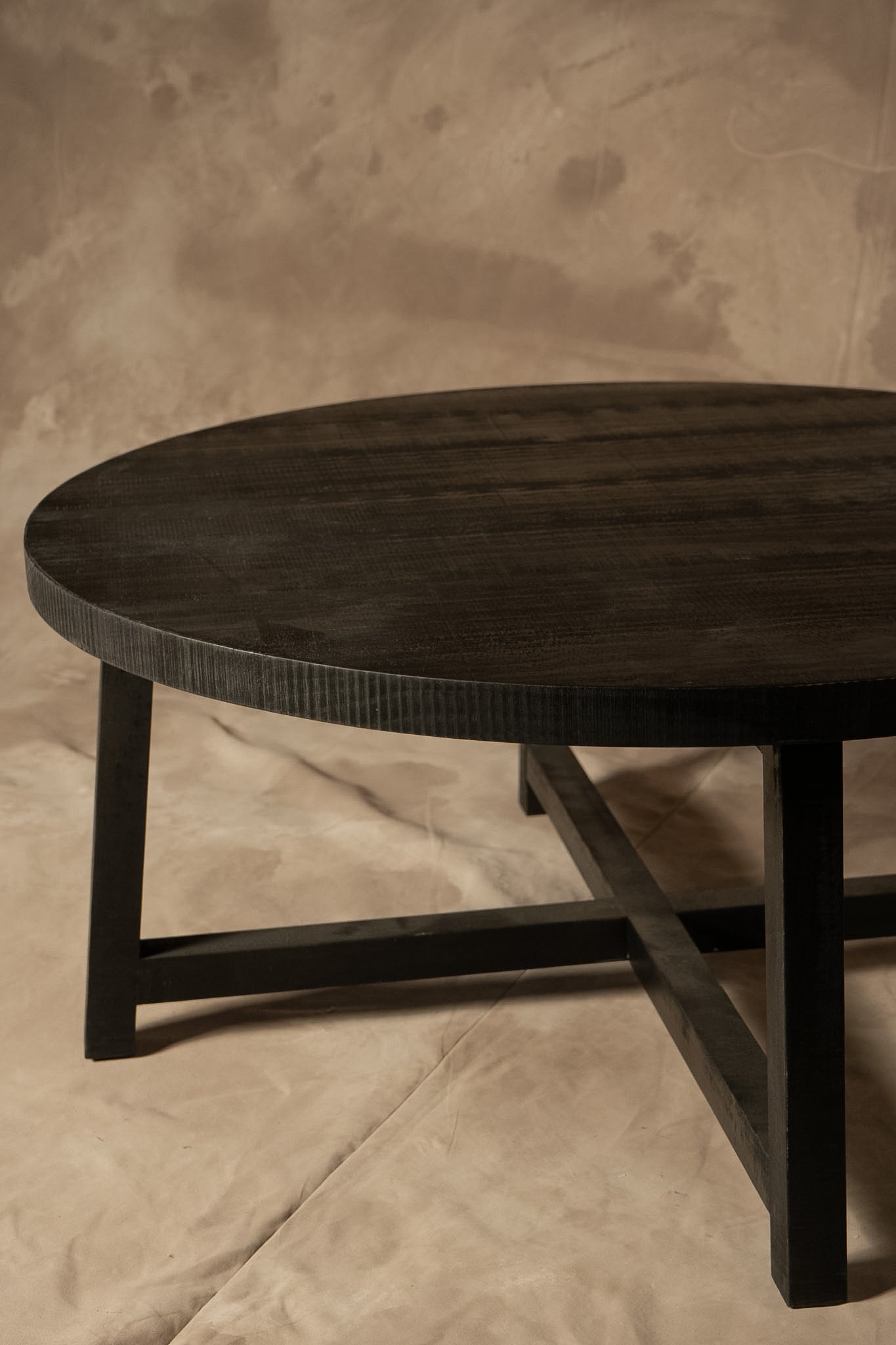 Mesa de Centro Redonda — Pátina Negra 100x100x45