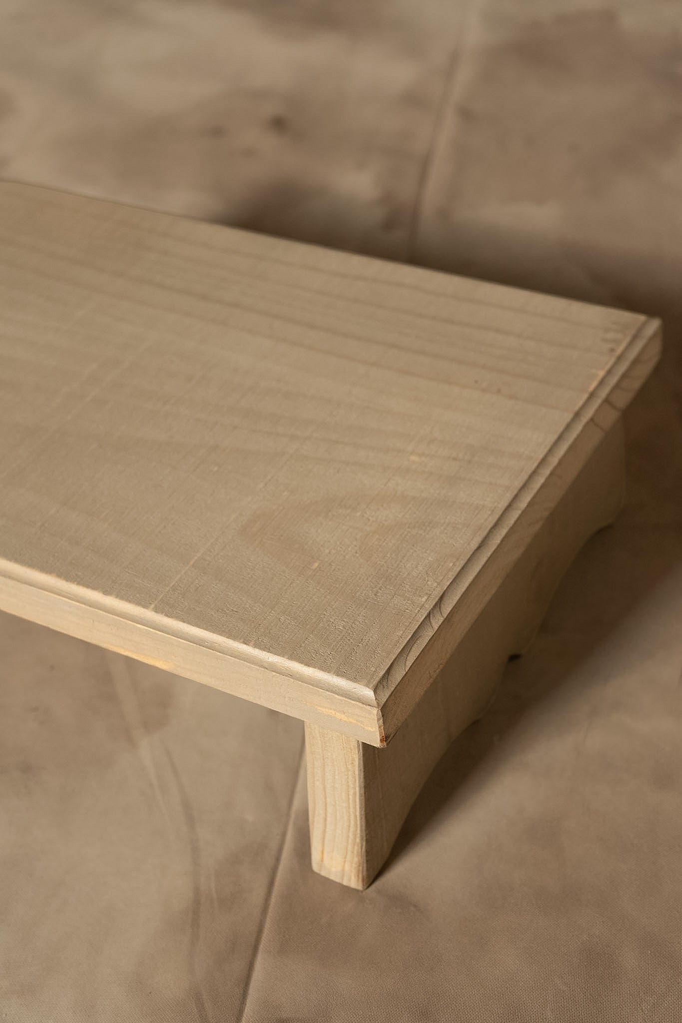 Tarima Rústica - Pino Clear Rústico Claro Gris Beige Envejecido Tamaño Extra Chico 30x20x8