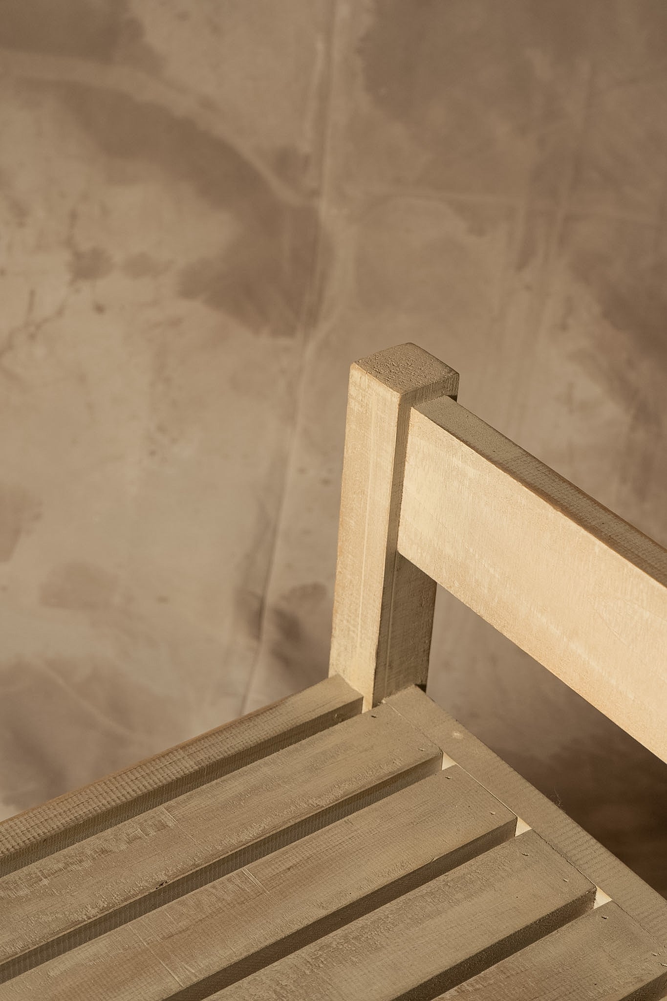 Silla Baja con Respaldo - Diseño 2 Pino Clear Teñido Rústico Aserrada Gris Beige Oscuro Envejecido 50x45x50