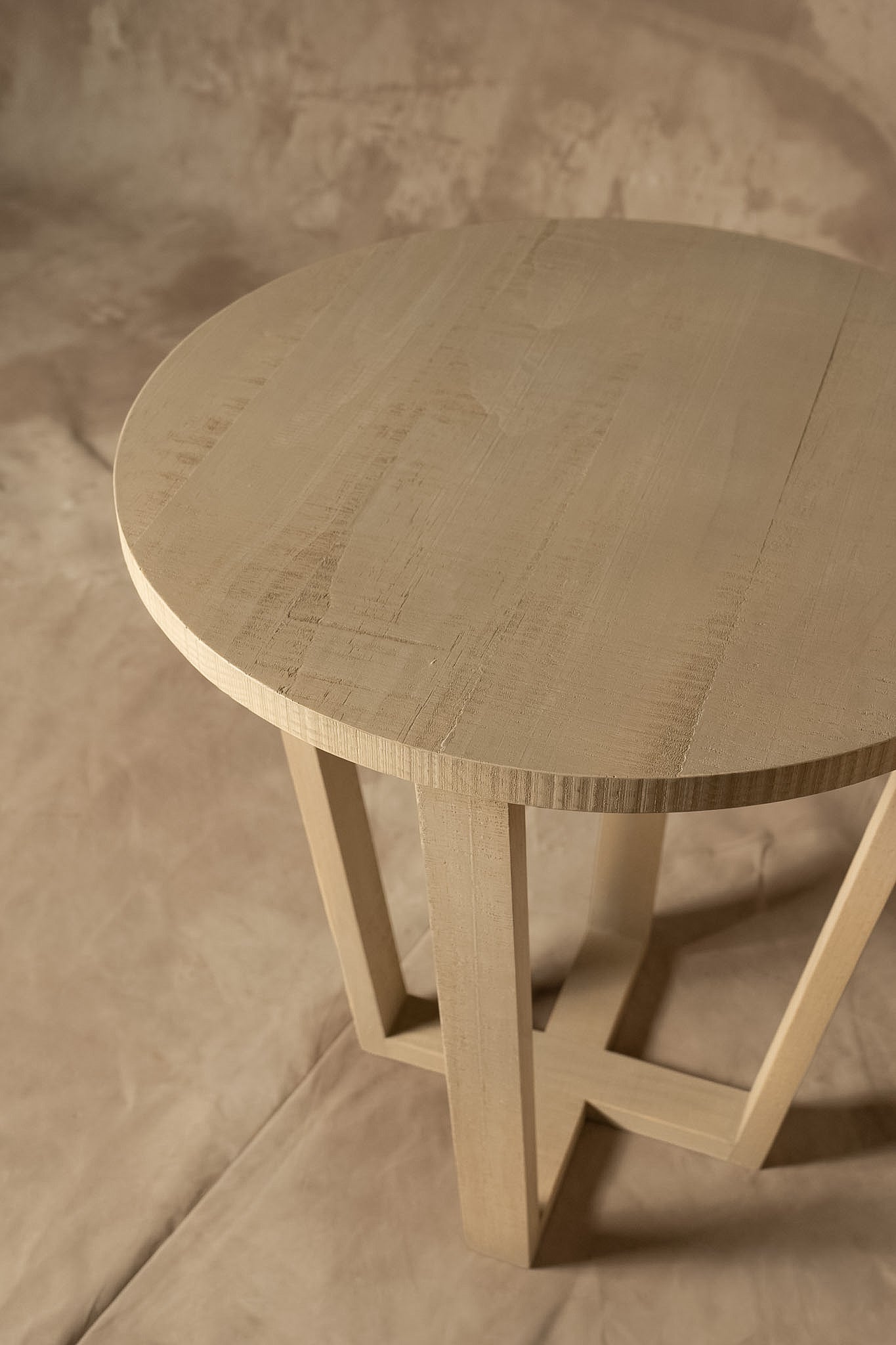 Mesa Lateral Sol — Pino Clear Aserrada Pátina Clara 50x50x55