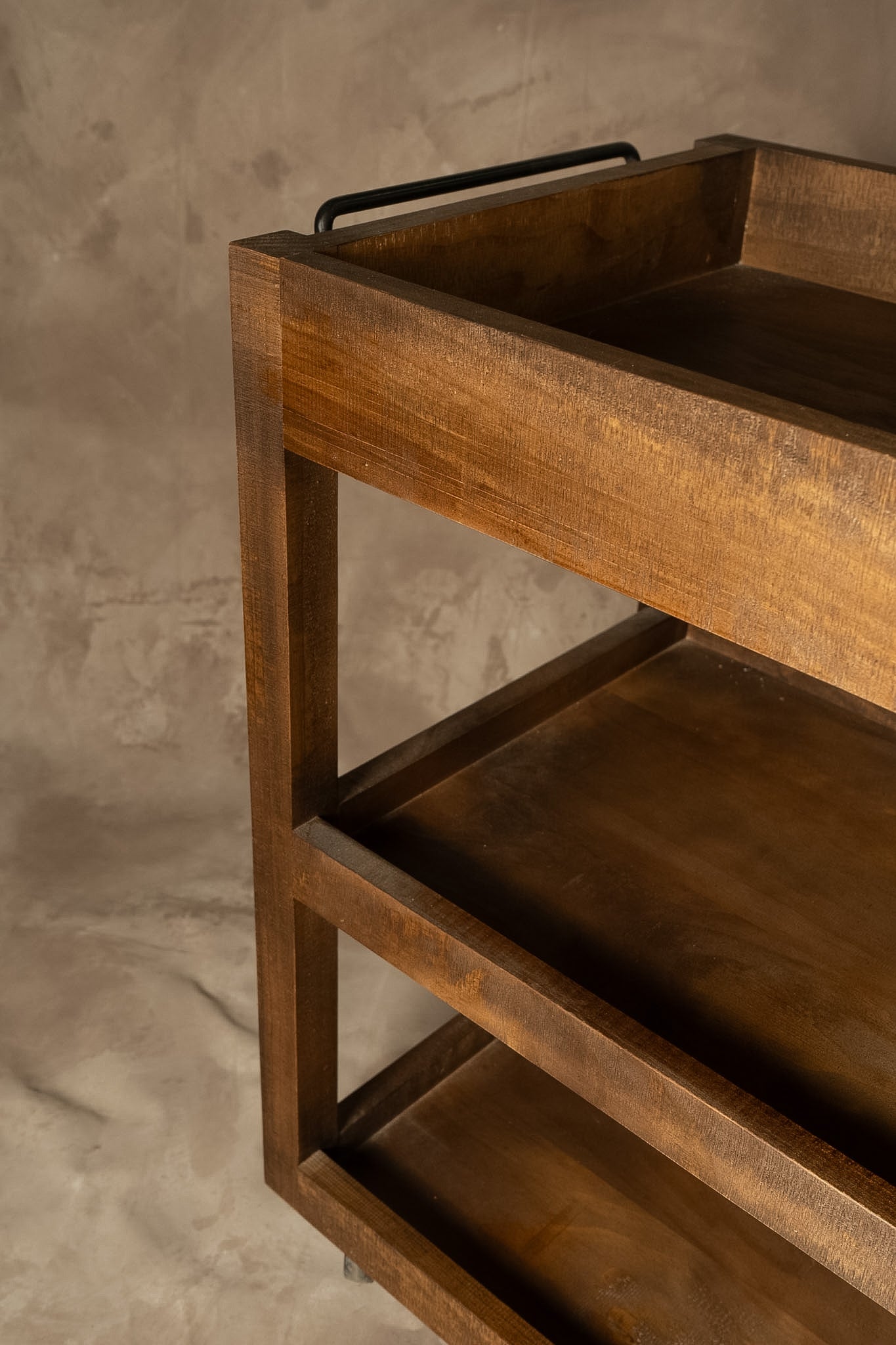 Carro Bar — Pino Clear Aserrada Teñido Café Tamaño Grande 85x45x75