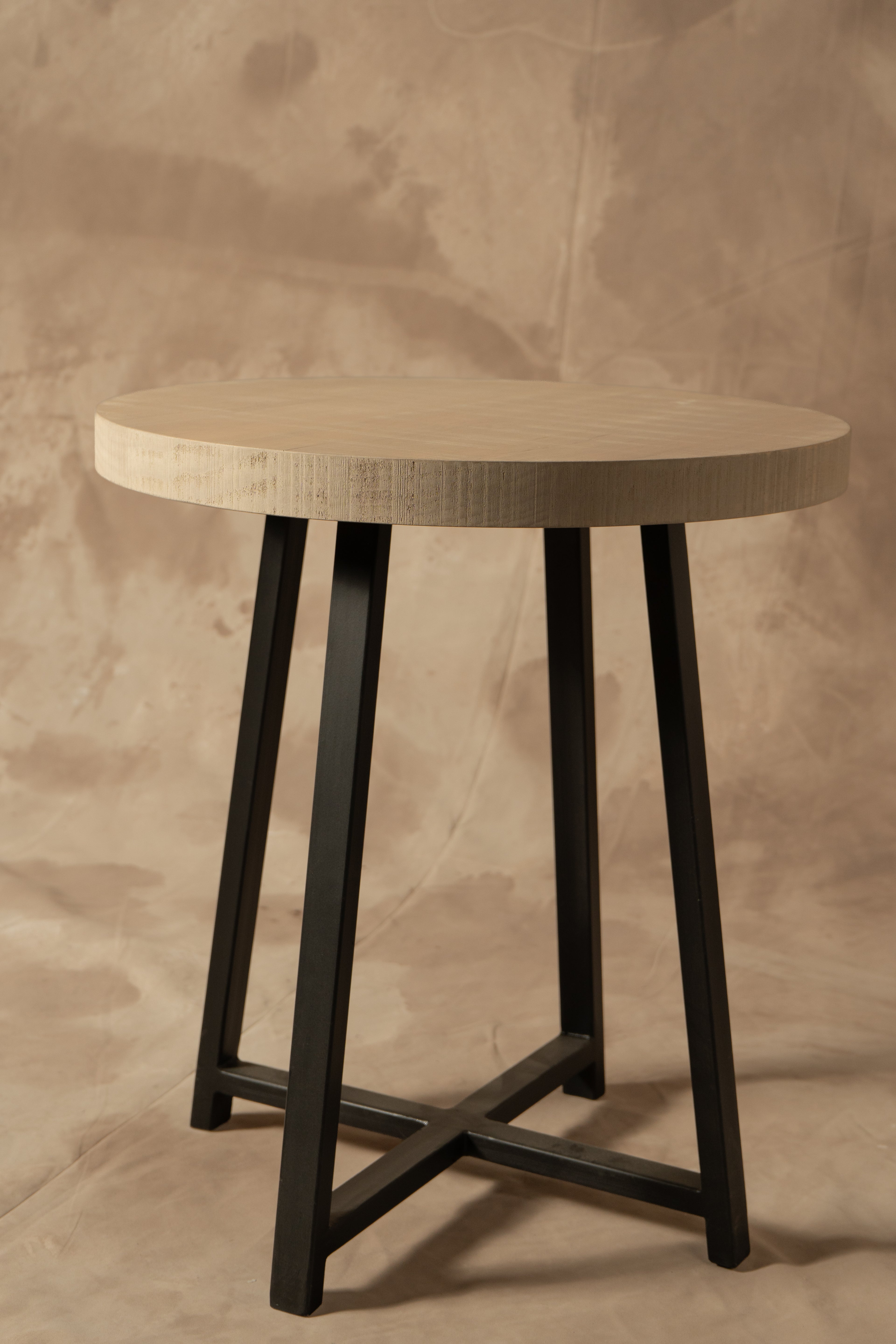 Mesa Lateral Mónica - Pino Clear Teñido Rústico Gris Beige Oscuro Envejecido 50x50x55