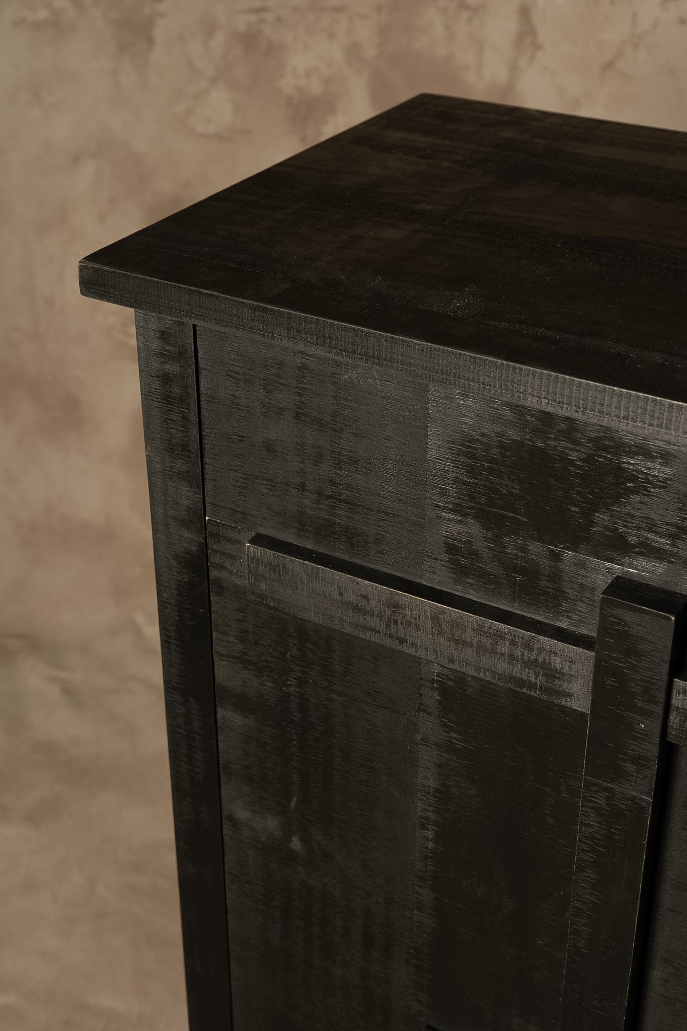 Mueble Bar Dos Puertas — Pino Clear Aserrado Pátina Negra 80x40x100