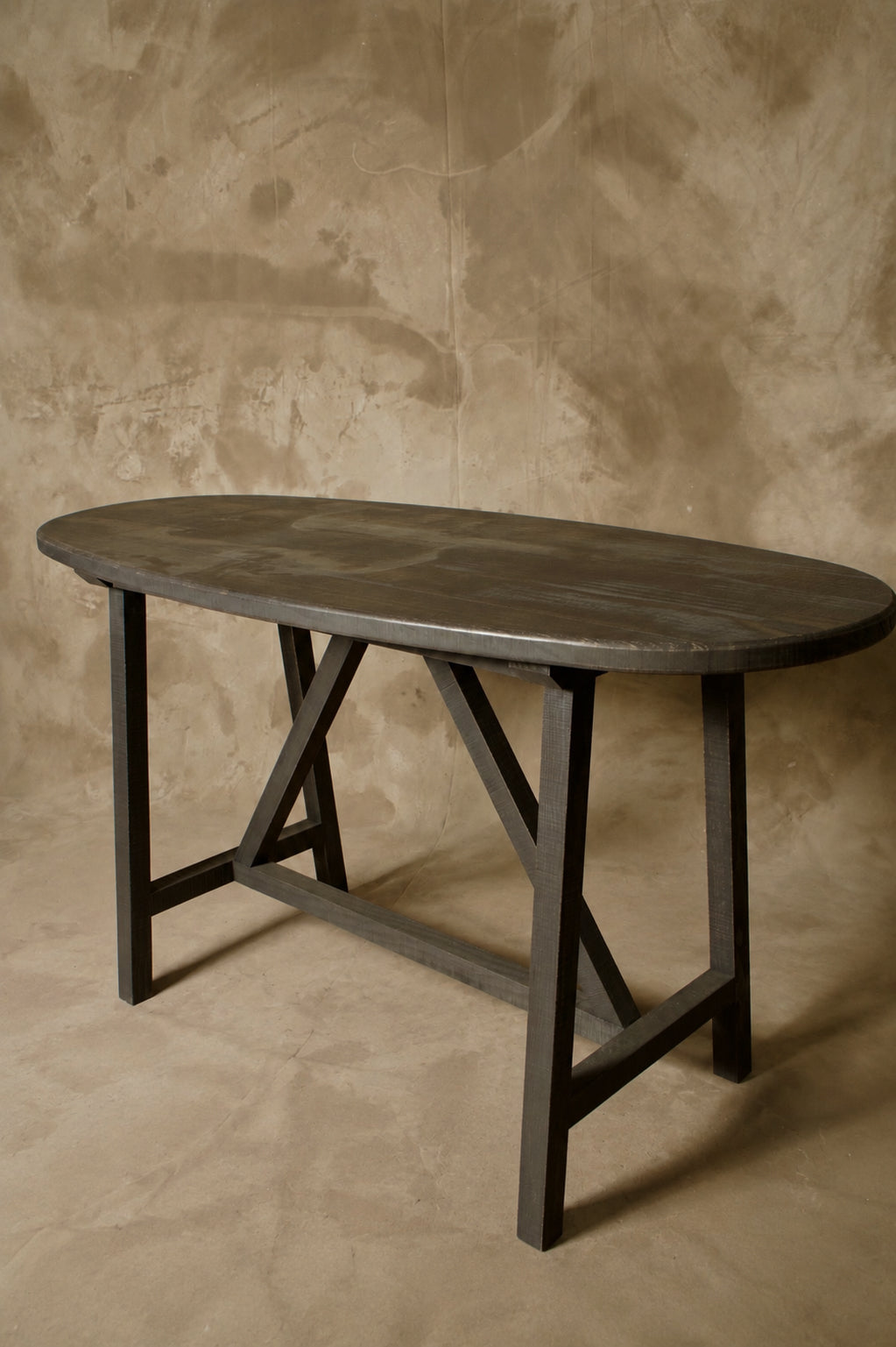Arrimo Ovalado - Pino Clear Aserrado Café Oscuro 140x60x76