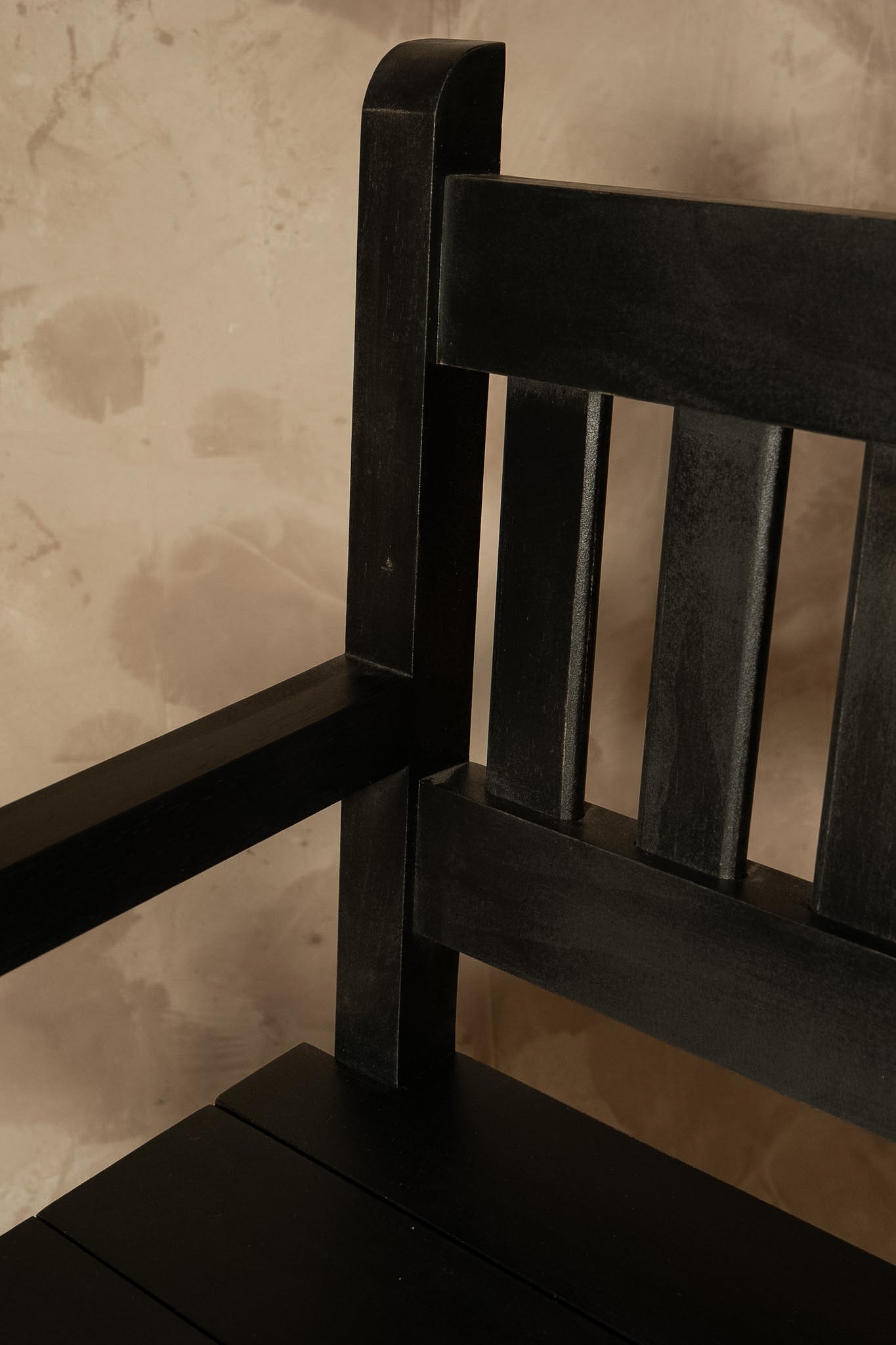 Banca con Respaldo - Pino Clear Aserrado Pátina Negra 150x60x90