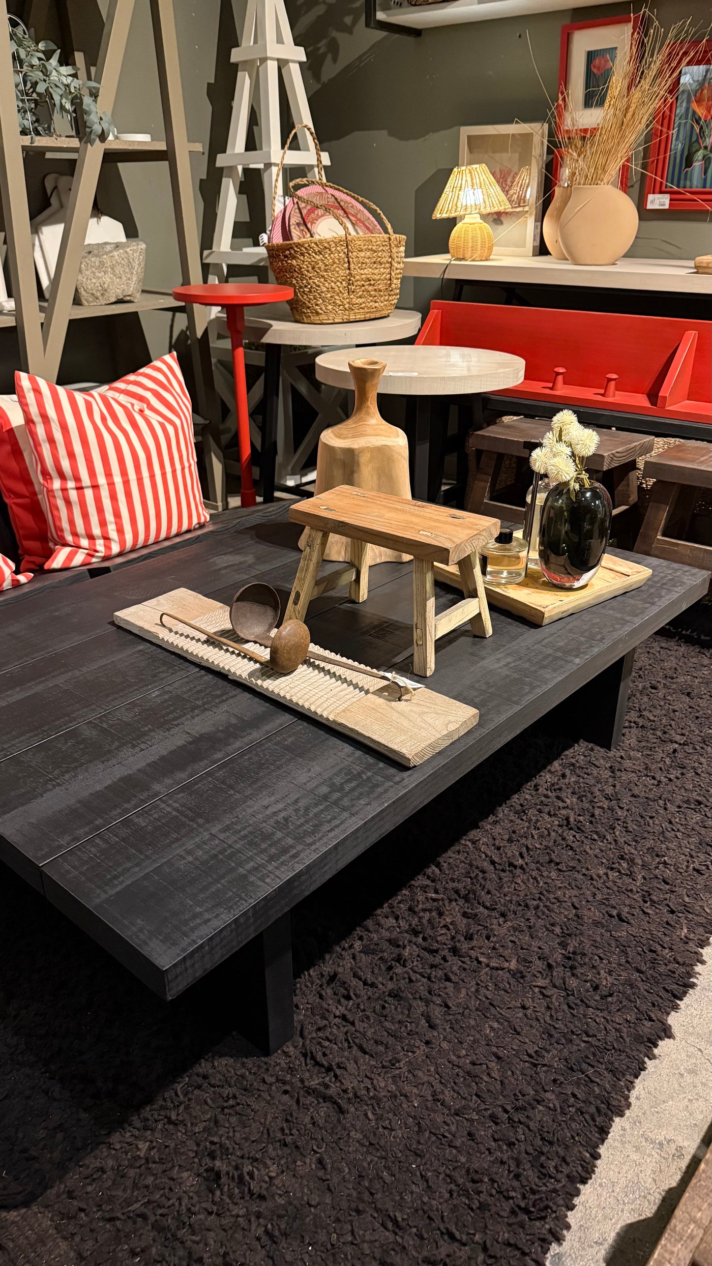 Mesa de Centro Baja — Pino Clear Aserrada Pátina Negra 80x120x30