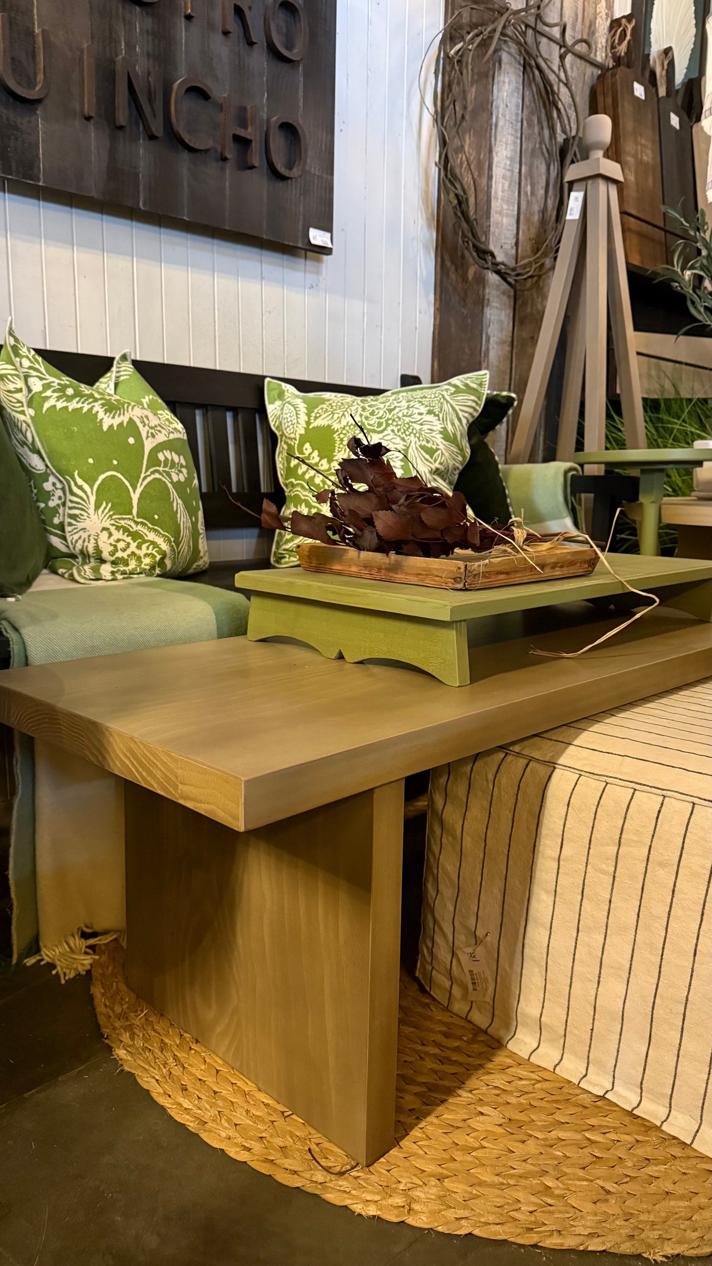 Mesa de Centro Base Tablero — Pino Clear Teñido Rústico Oscuro Pulida Gris Beige 130x45x42