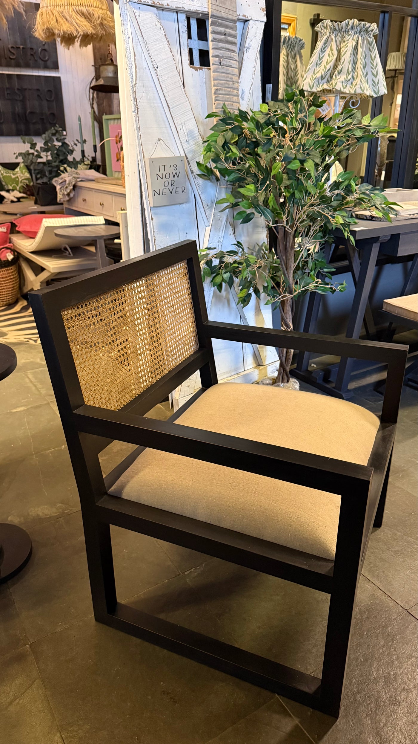 Butaca Cartagena — Madera Tepa Pulida Negro 68x62x81