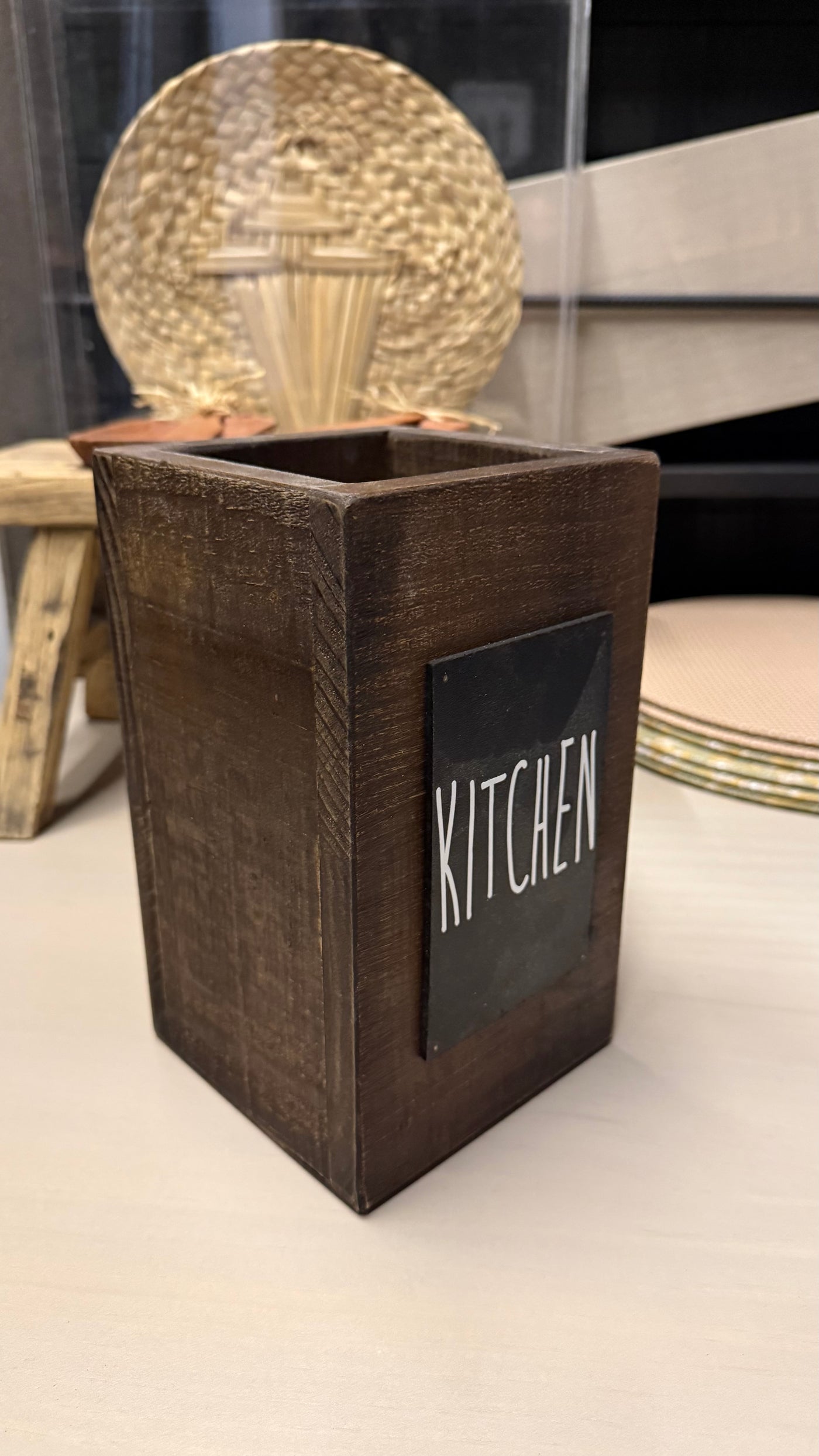 Caja Kitchen — Teñido Café 13x22.5