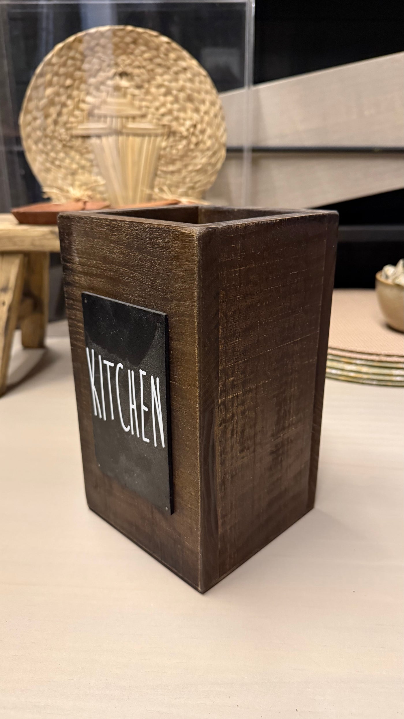 Caja Kitchen — Teñido Café 13x22.5