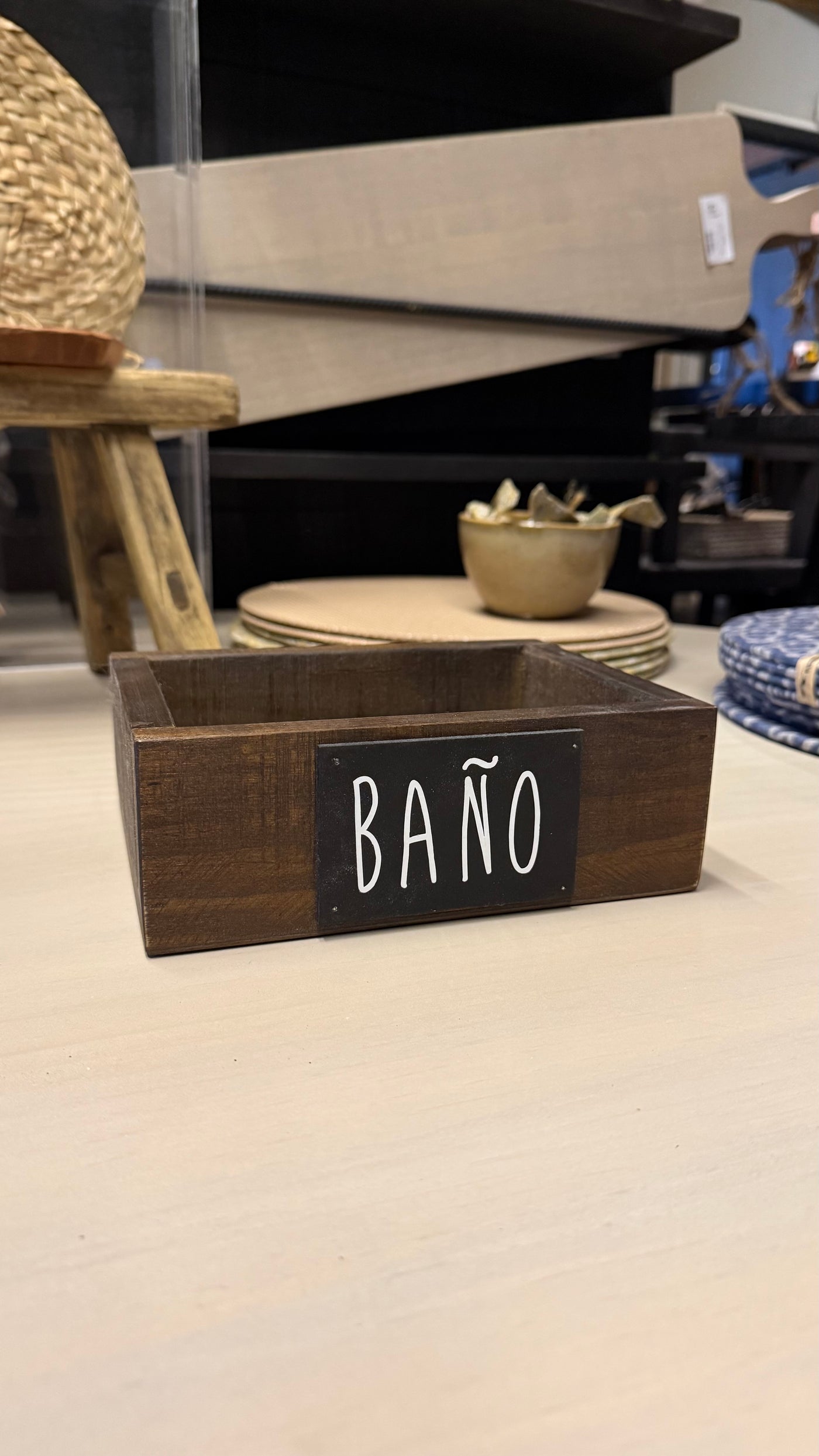 Caja de Baño — Teñido Café 20x15x7