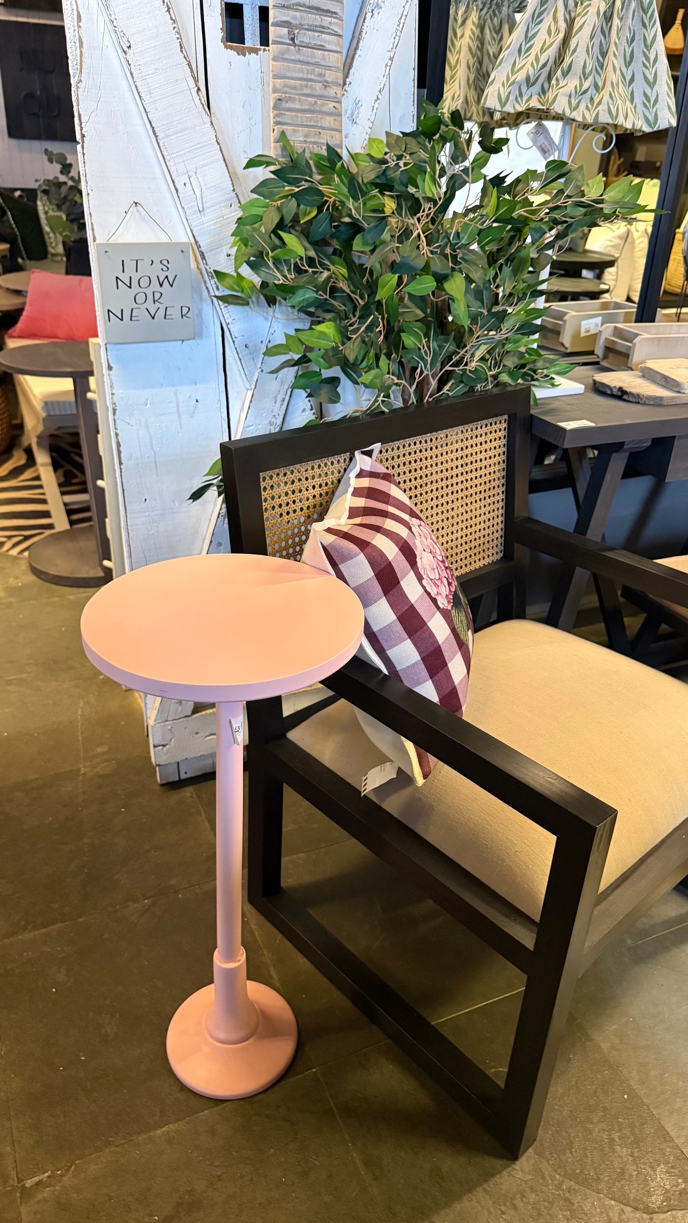 Mesita Auxiliar Alta — Pino Clear Pulido Rosado 30x30x70