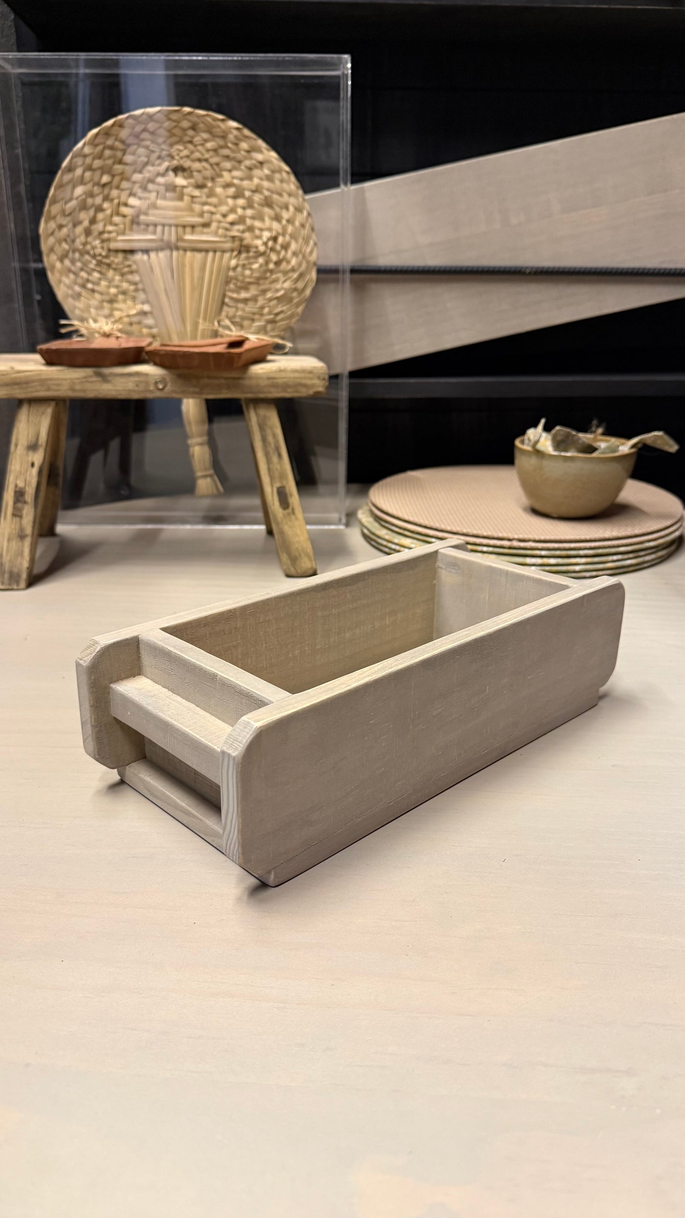 Caja Multiuso — Pino Clear Teñido Rústico Aserrada Gris Beige Envejecido 32x14x9