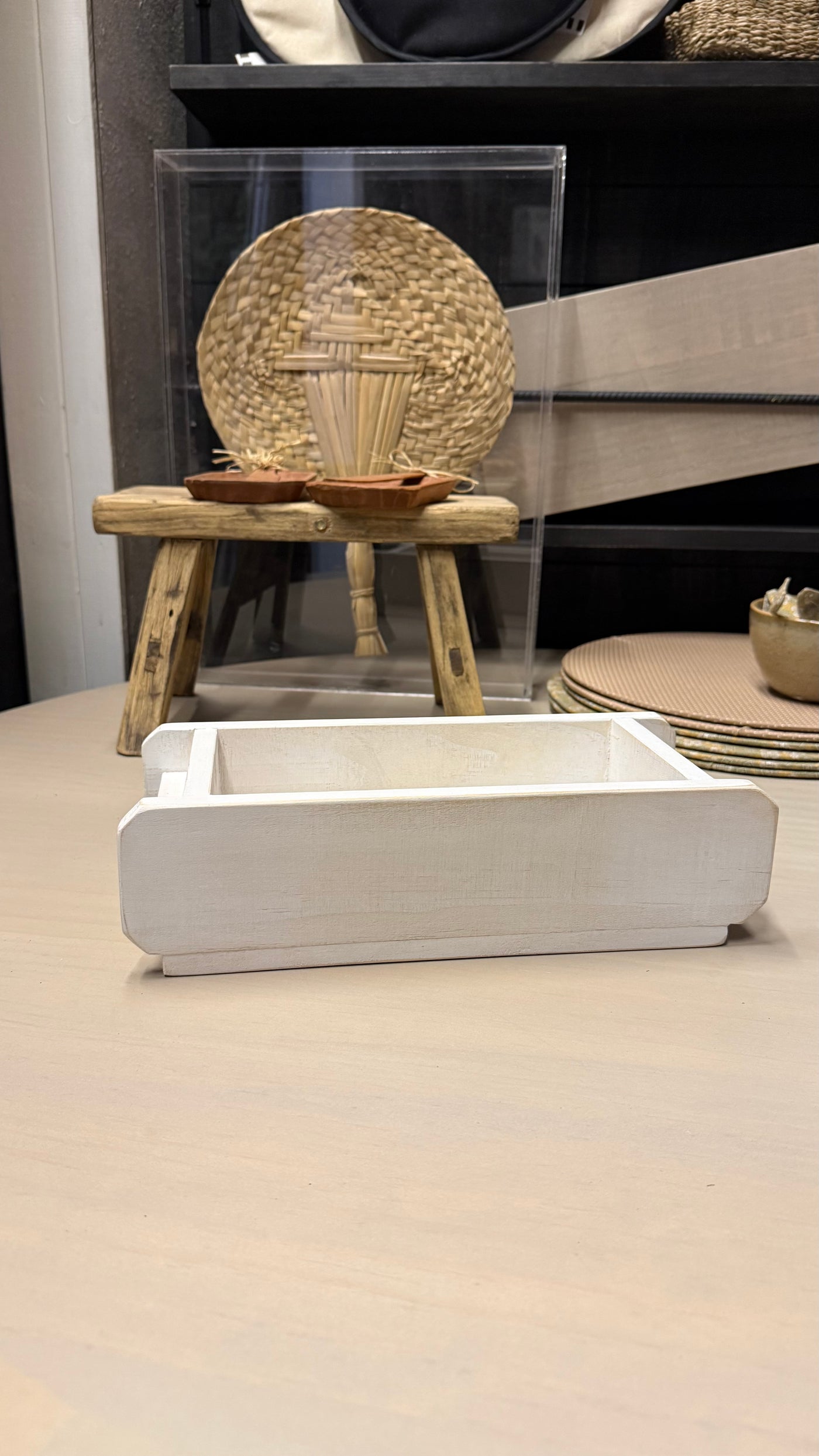 Caja Multiuso — Pino Clear Aserrada Pátina Blanca 32x14x10