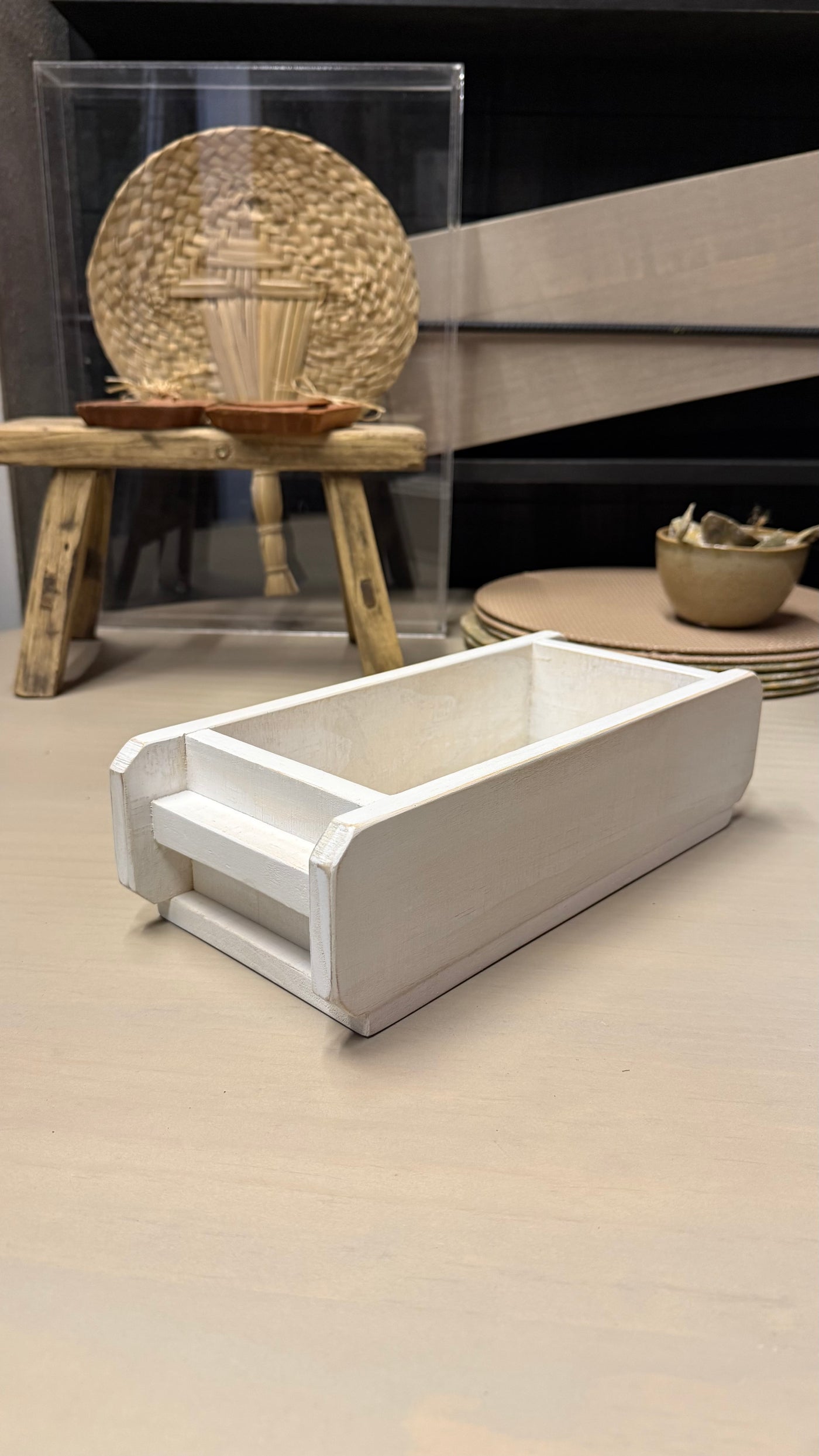 Caja Multiuso — Pino Clear Aserrada Pátina Blanca 32x14x10