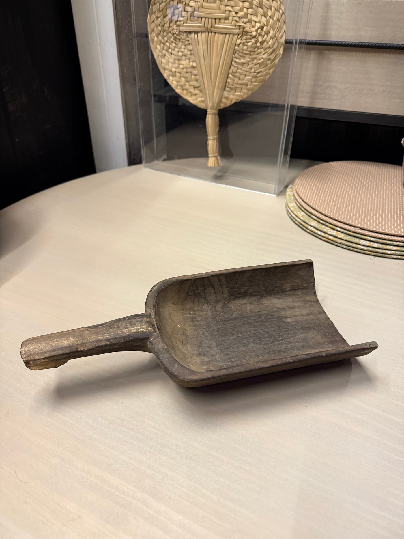 Pala Decorativa de Madera Antigua — Tamaño Mediano 37x15.5x7