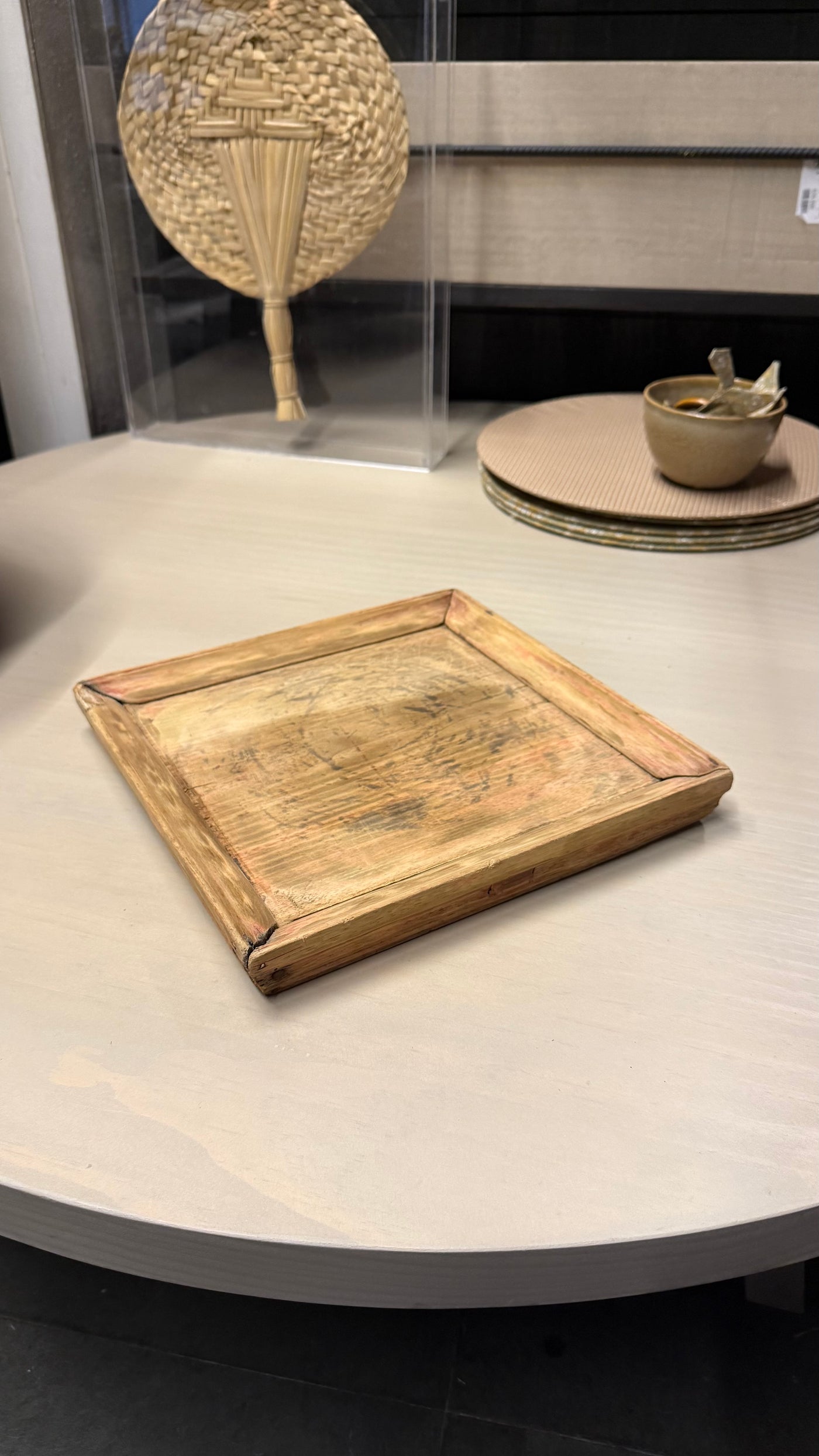 Bandeja Decorativa de Madera Antigua — 29x29x3.5